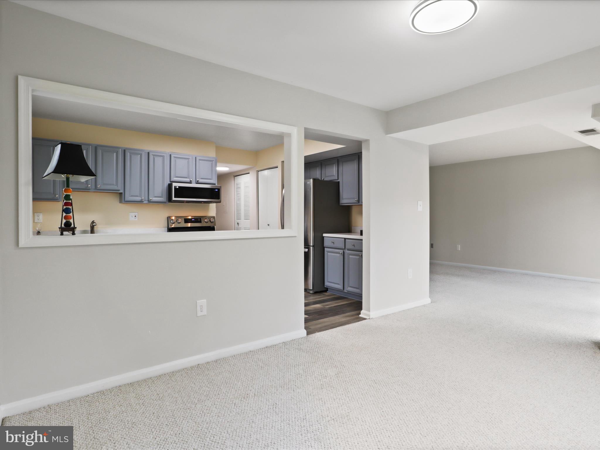 HAWTHORNE VILLAGE - Residential