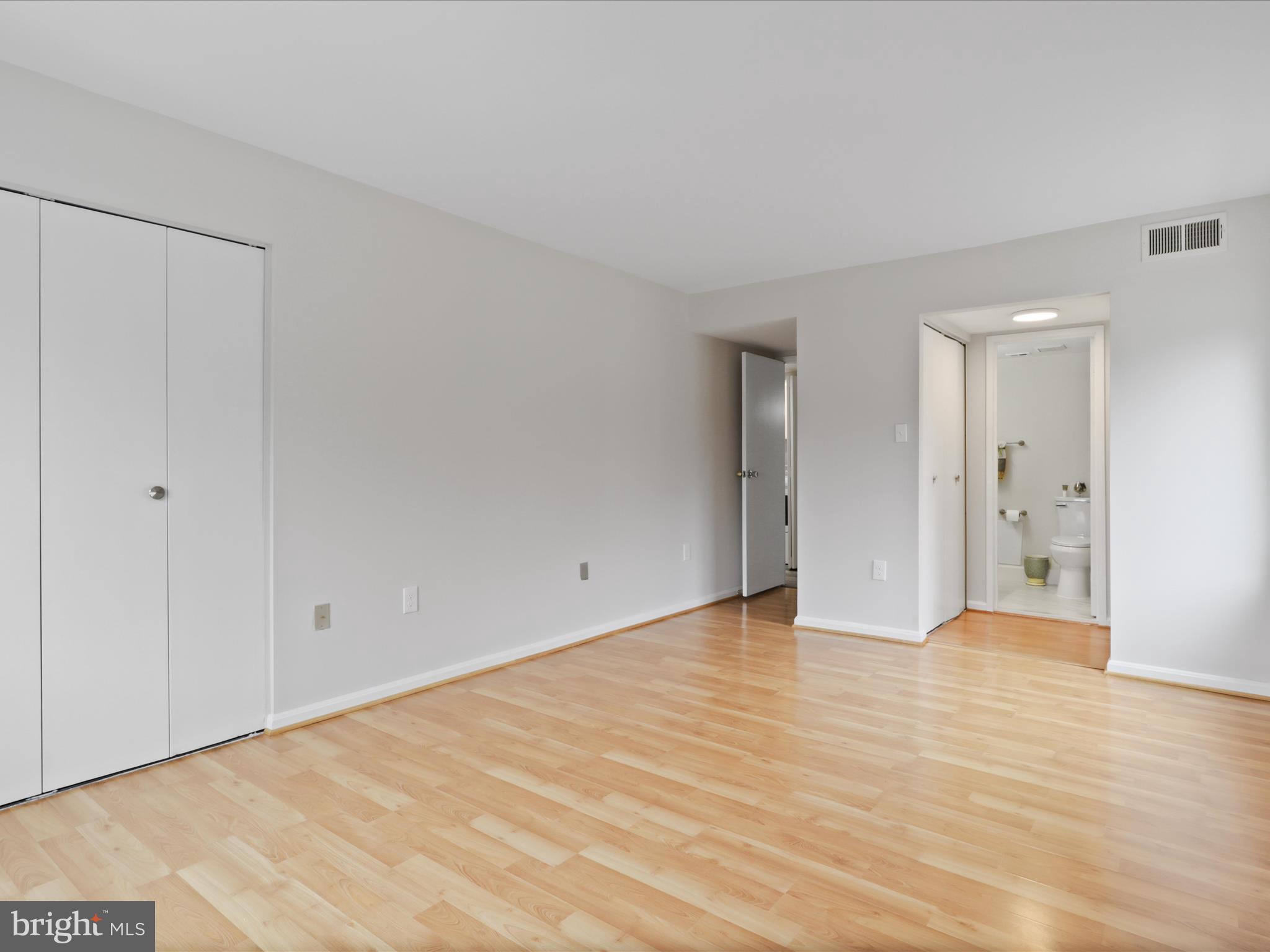 HAWTHORNE VILLAGE - Residential
