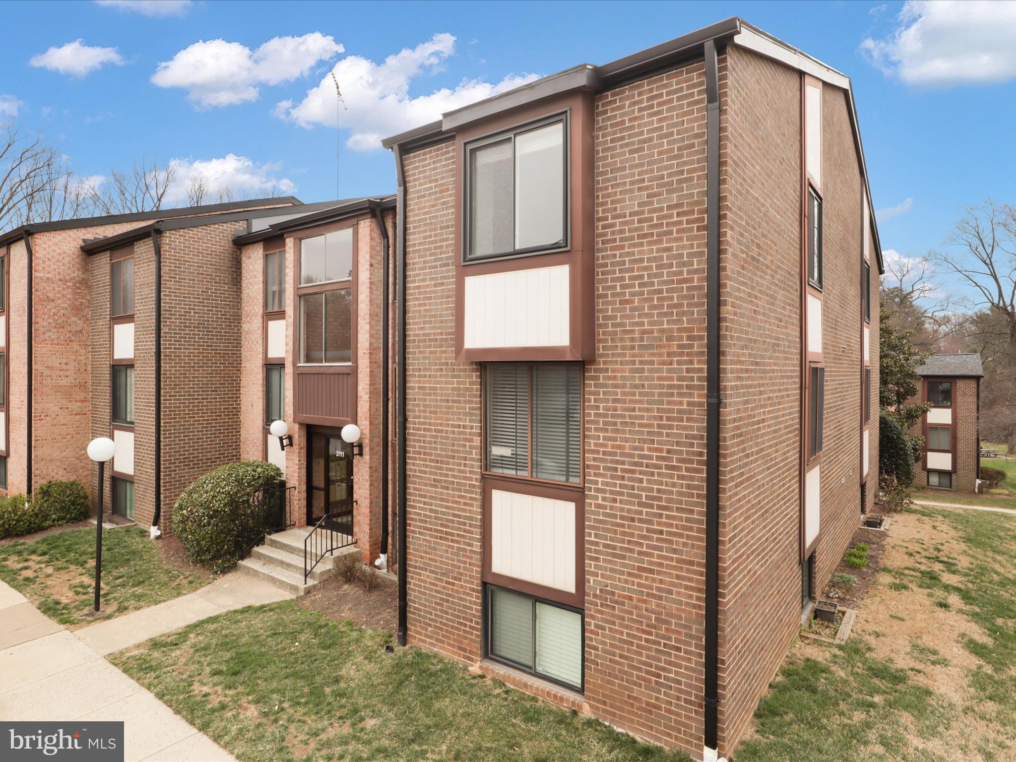 Deadline Monday at Noon.  Highest and best w/ NO escalation clauses.

Very large and spacious (1109 sq.ft.), this is a two-bedroom, two-bath end-unit condo on the top floor of the 3111 building in popular Hawthorne Village, with all the upgrades and renovations.
The unit has many recent updates, including vinyl plank flooring, modern light fixtures, and bathroom upgrades like a newly tiled shower in the primary bath and replaced vanities and faucets in both bathrooms. The kitchen has a new stove, dishwasher, microwave, and stainless steel appliances. Enjoy a rare feature in condo living - great for entertaining! The living room is large and offers a versatile floor plan that meets the needs, including enough space for a home office. Through the sliding glass door off the living room is the private balcony, with views of the community green space. HVAC and all windows were replaced in 2014. Fresh painting throughout. The condo fee covers heating/cooling, water/sewer, and trash removal. Pet-friendly, Oakton school pyramid, Vienna Metro, shopping centers, diverse restaurants, and more are nearby.