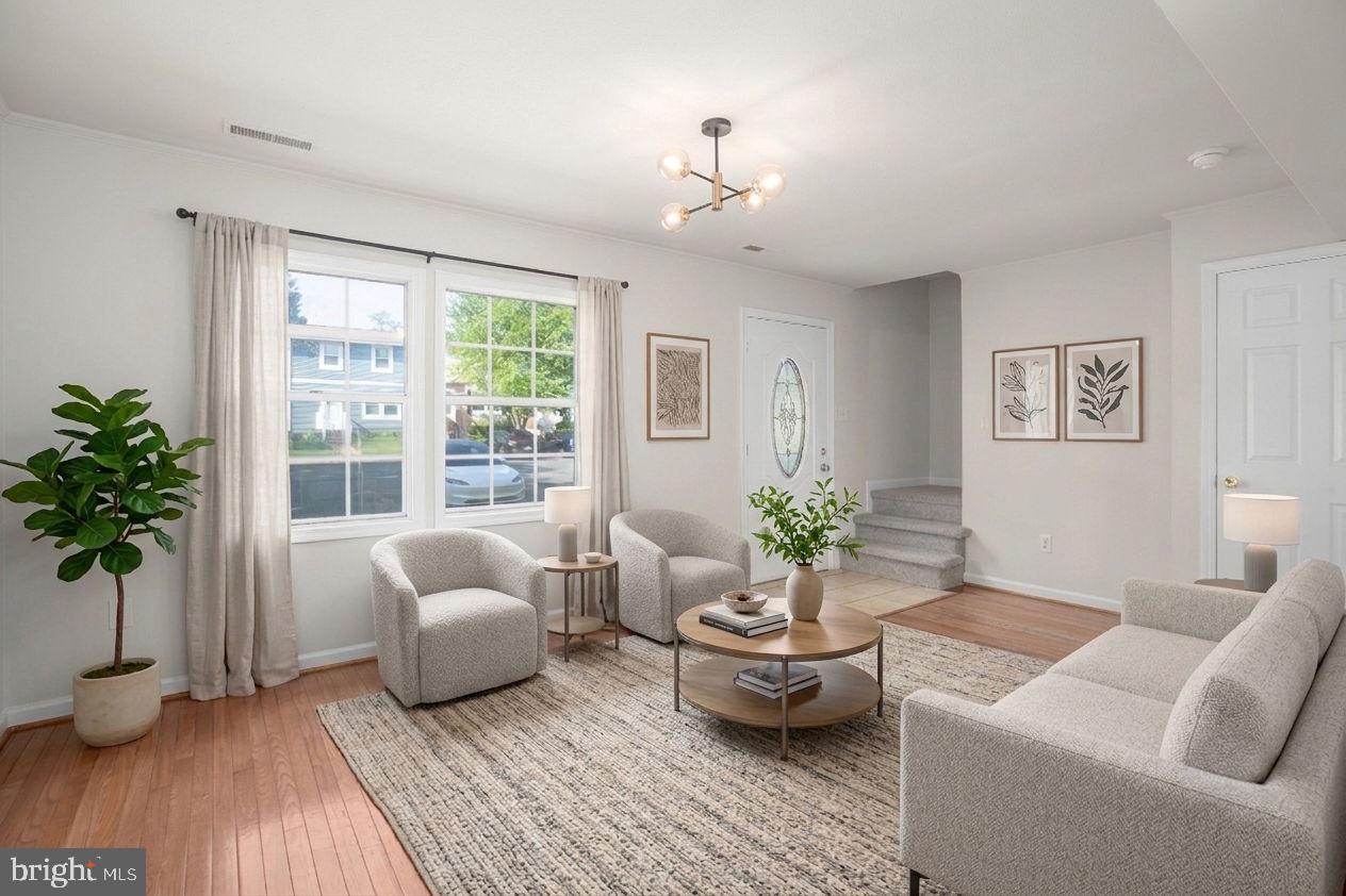 WESTMINSTER SQUARE - Residential