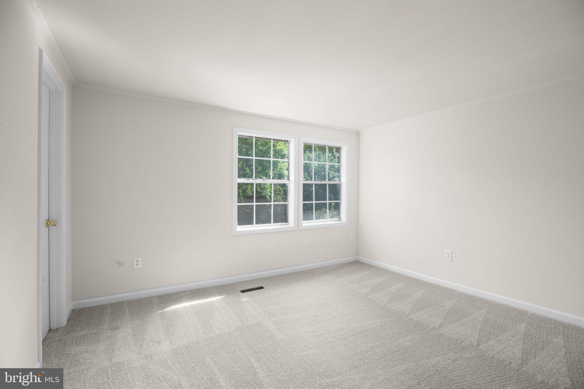WESTMINSTER SQUARE - Residential