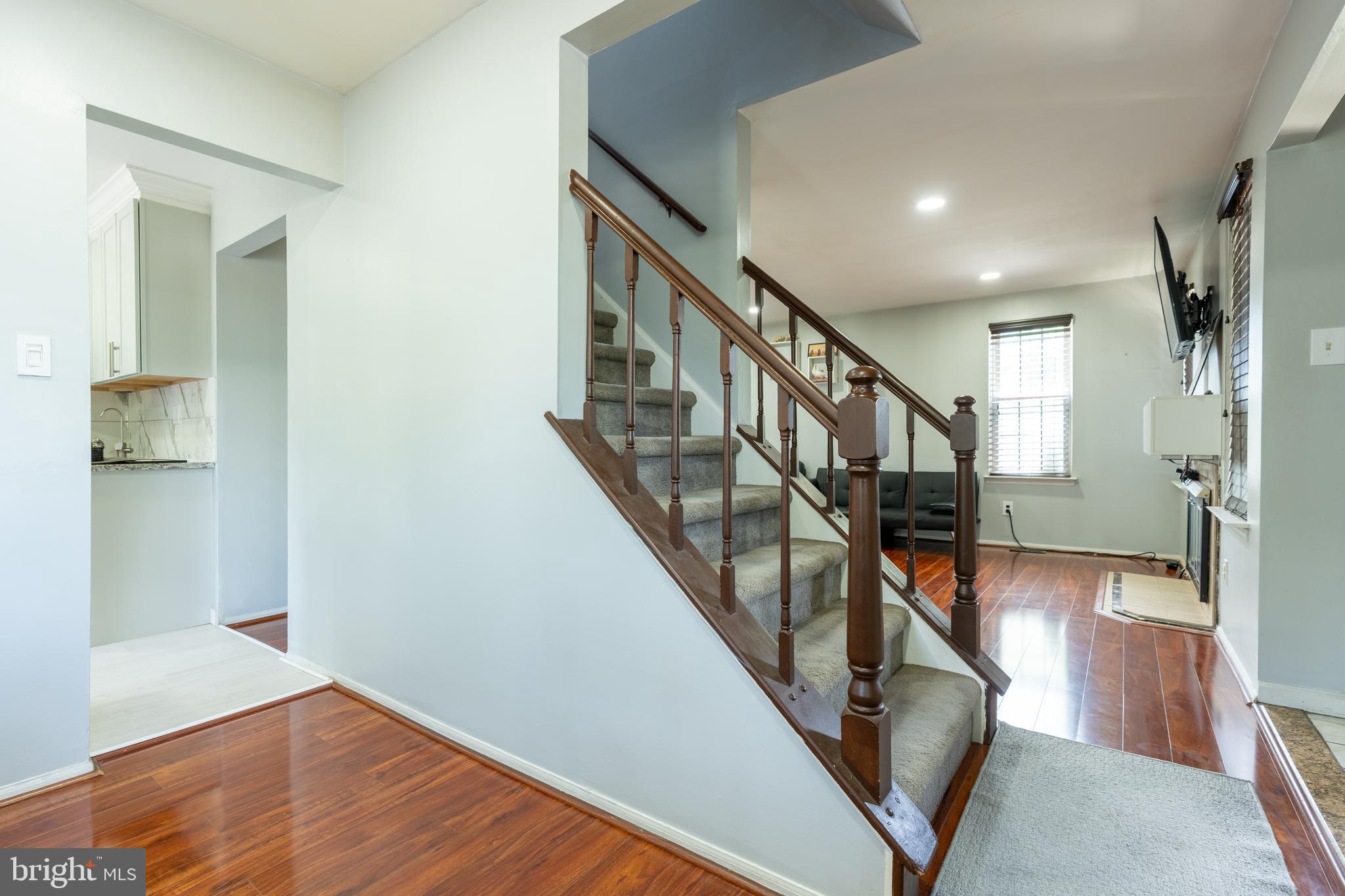 MONTGOMERY GLEN - Residential