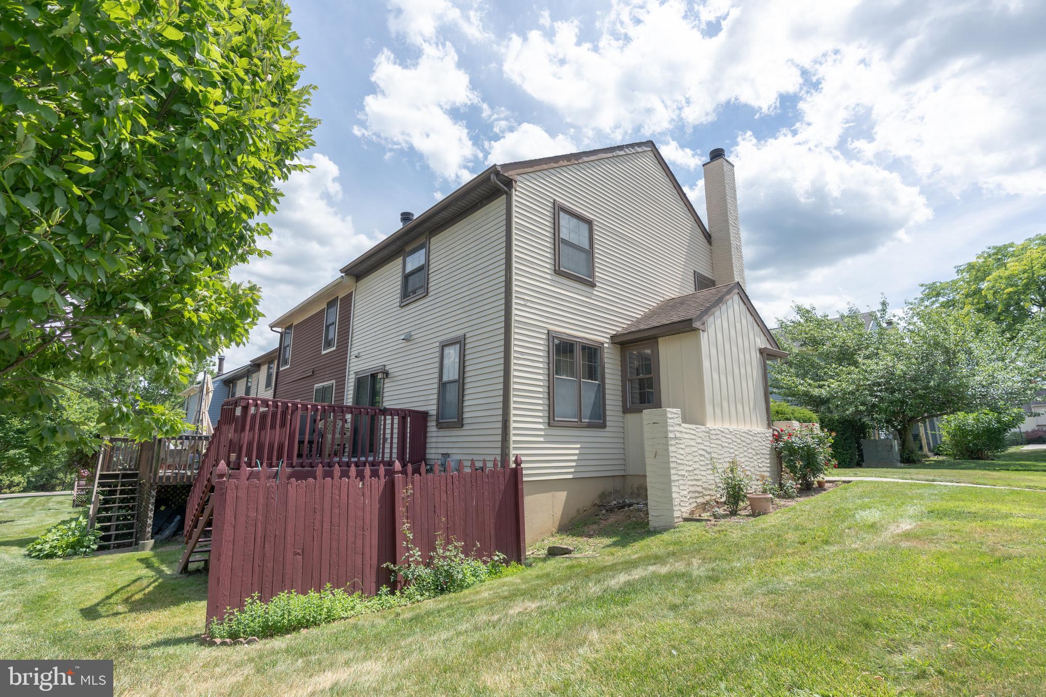 MONTGOMERY GLEN - Residential
