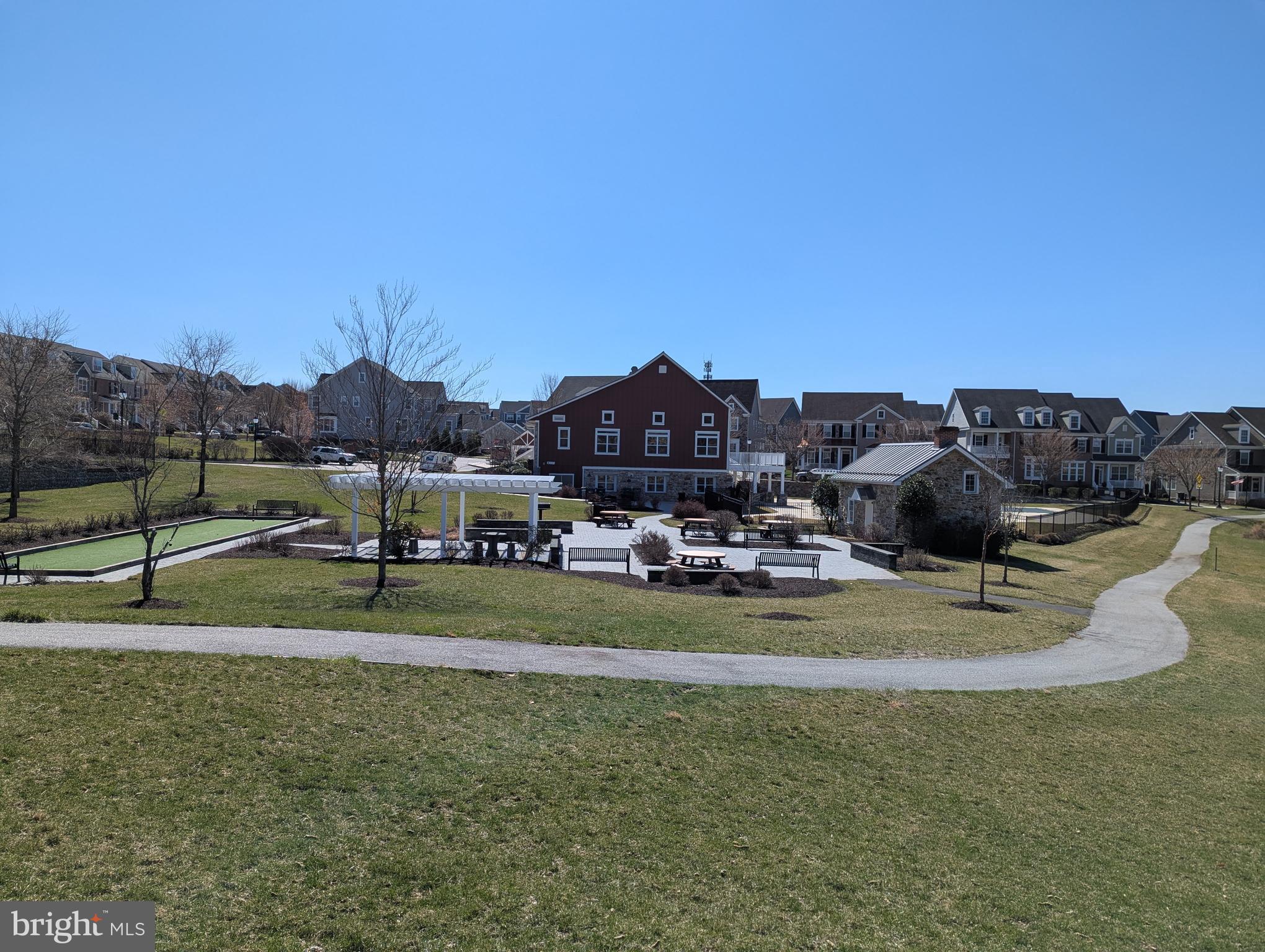 SPRING OAK - Residential