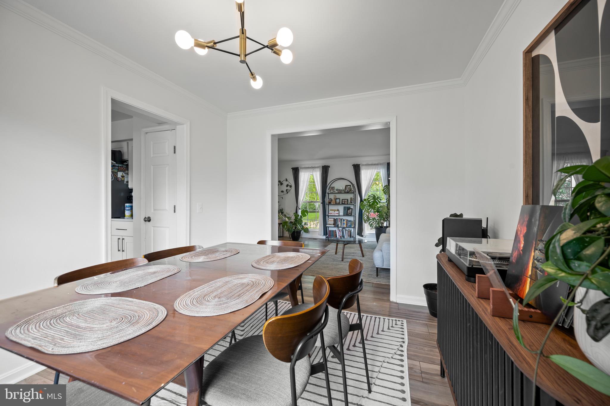 FOX CHASE - Residential