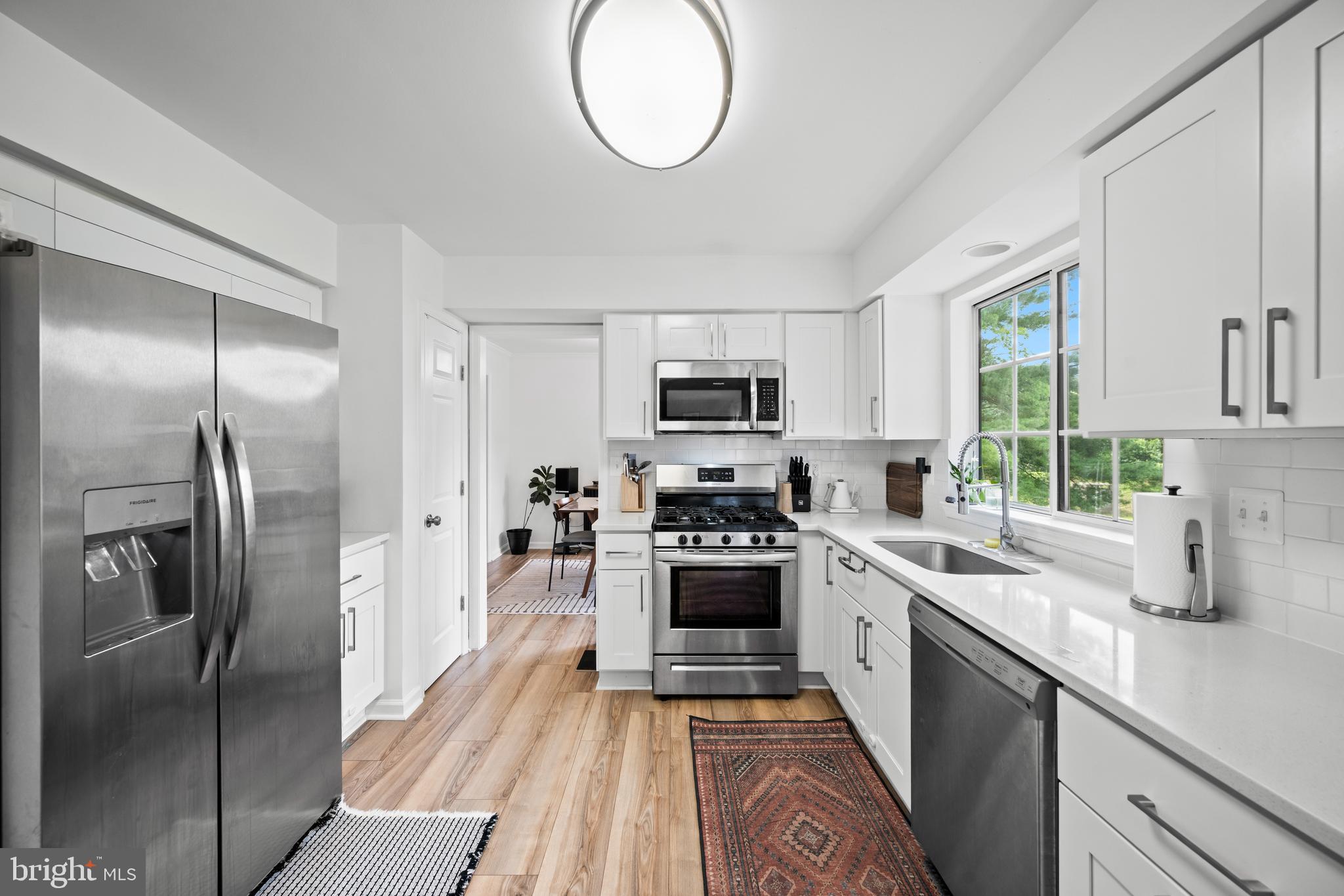 FOX CHASE - Residential
