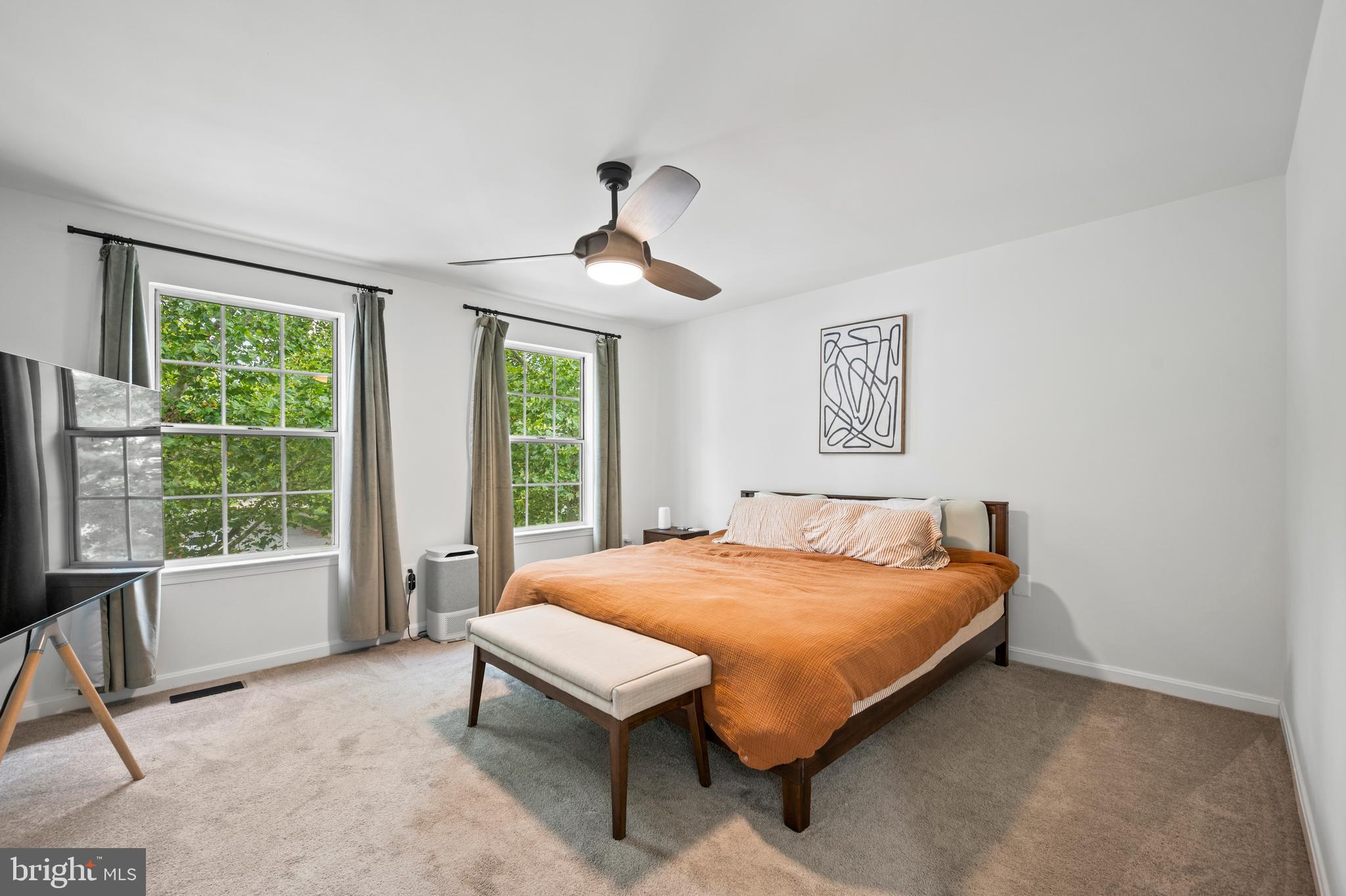 FOX CHASE - Residential