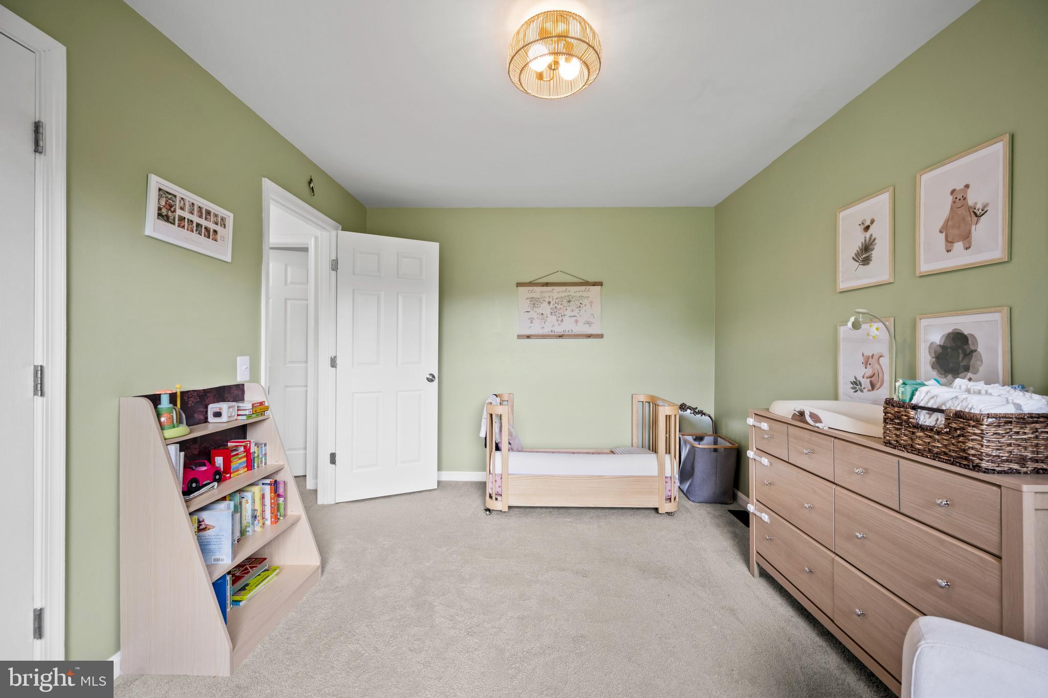 FOX CHASE - Residential