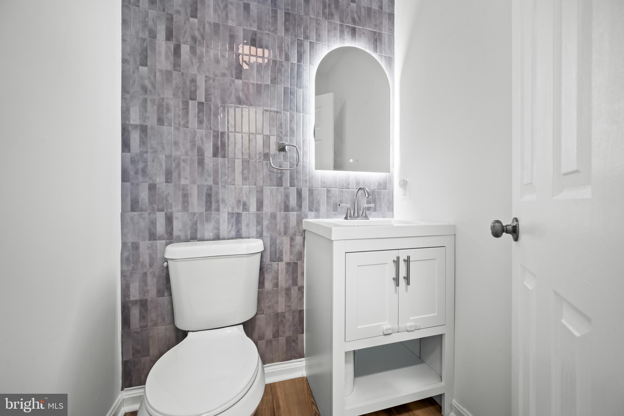 FOX CHASE - Residential