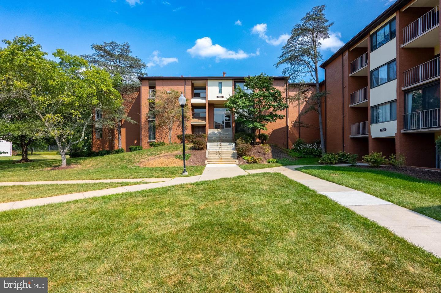 GREENBRIAR CONDO PHASE III - Residential