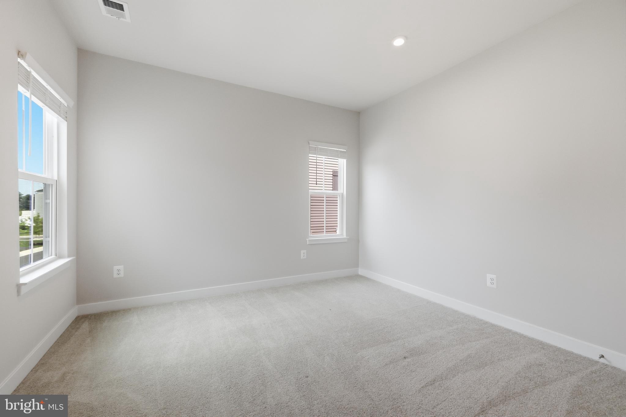 WELLINGTON FARMS - Residential