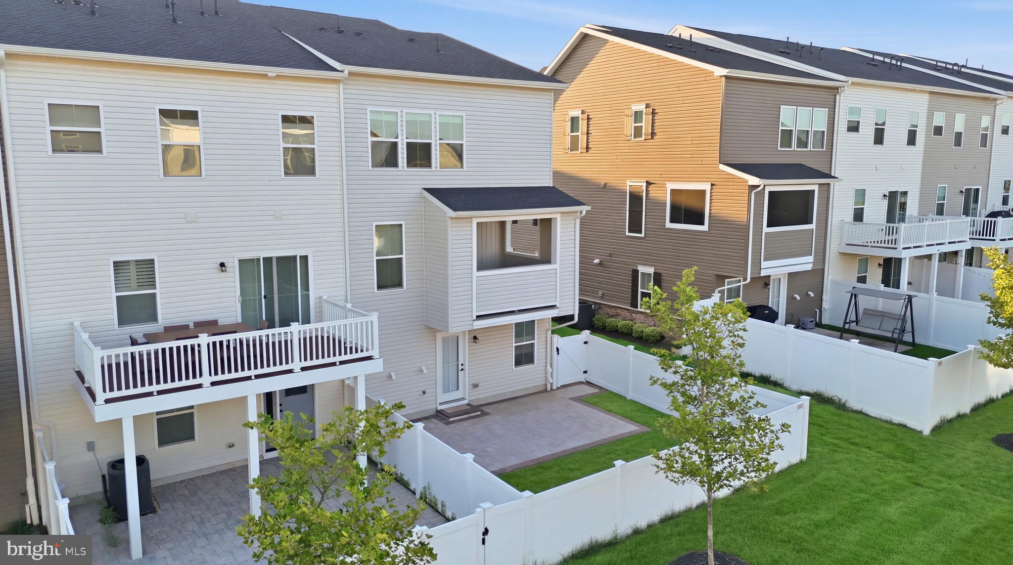 WELLINGTON FARMS - Residential