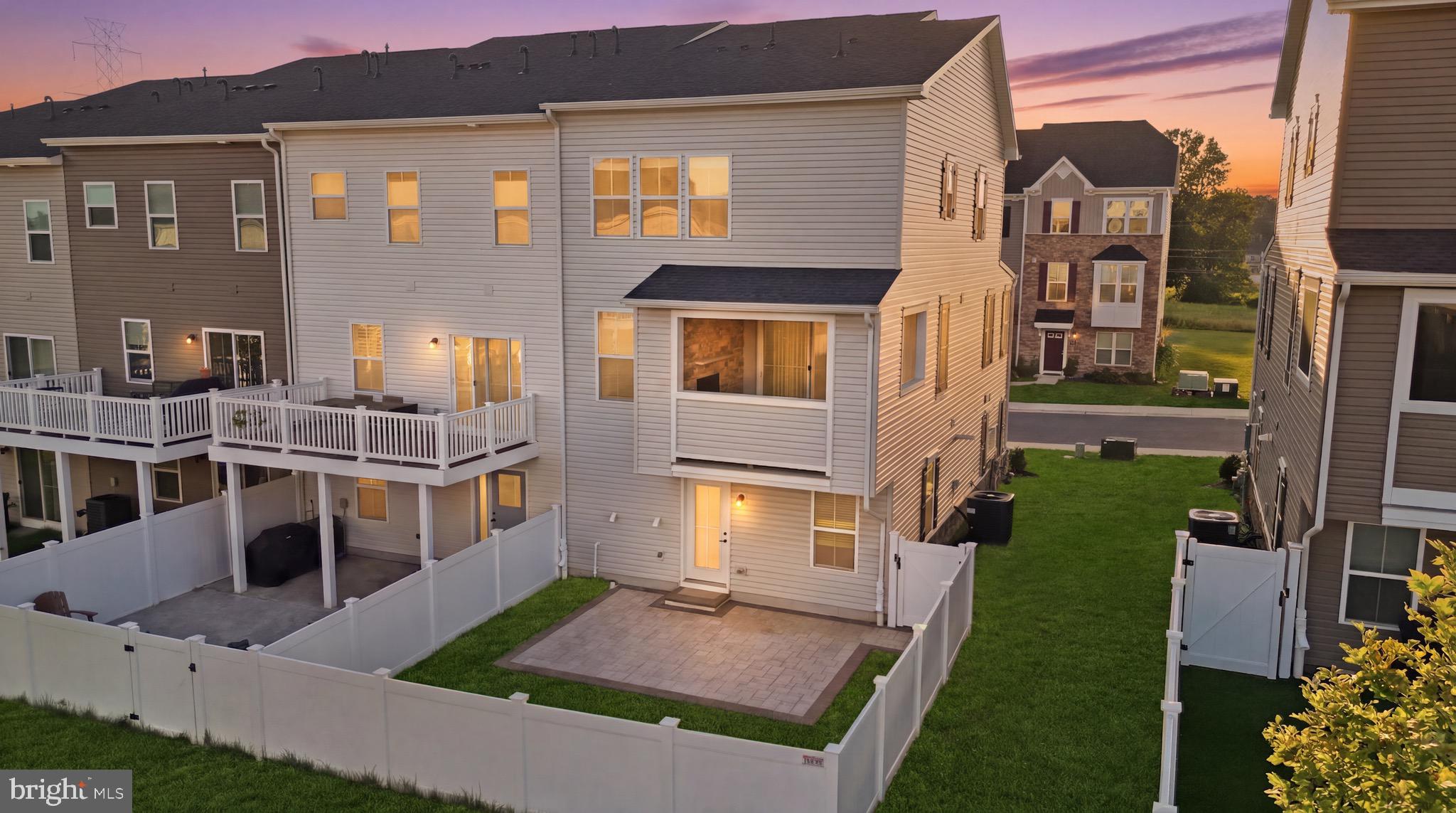 WELLINGTON FARMS - Residential