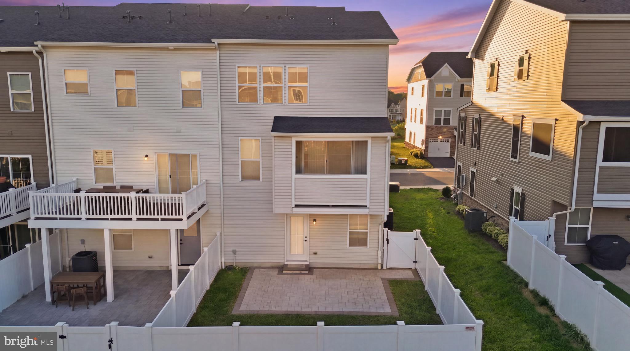 WELLINGTON FARMS - Residential
