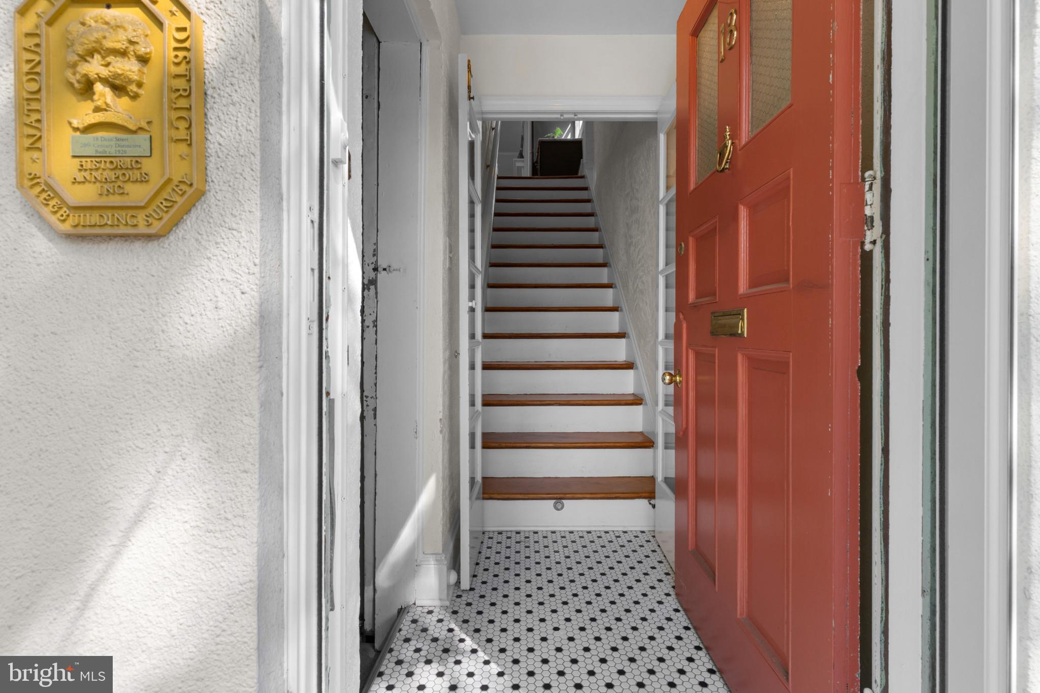 HISTORIC DISTRICT - Residential