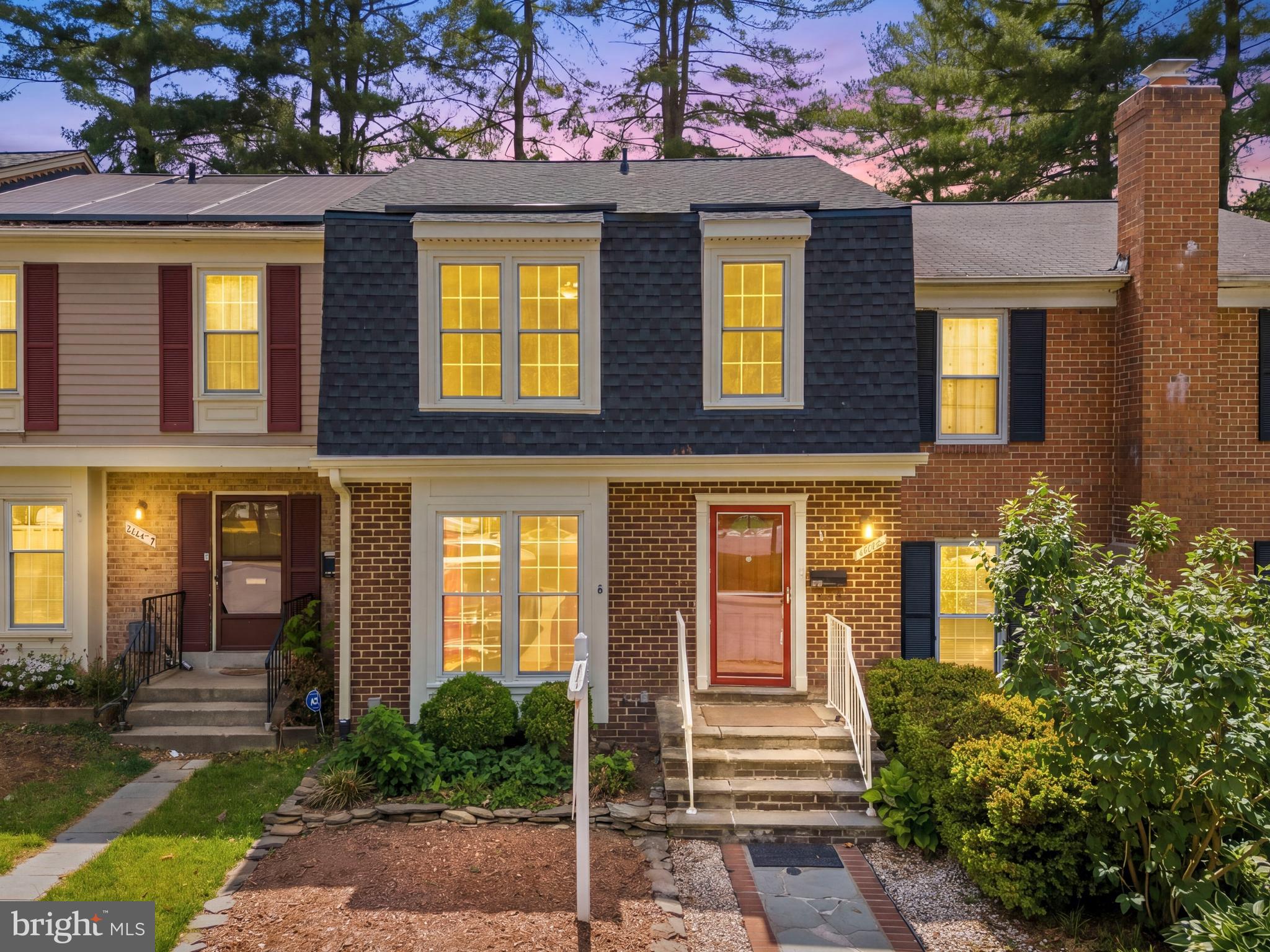SHADOW OAK - Residential