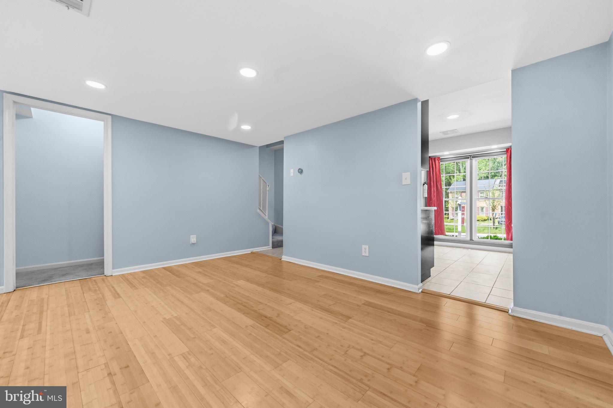 SHADOW OAK - Residential