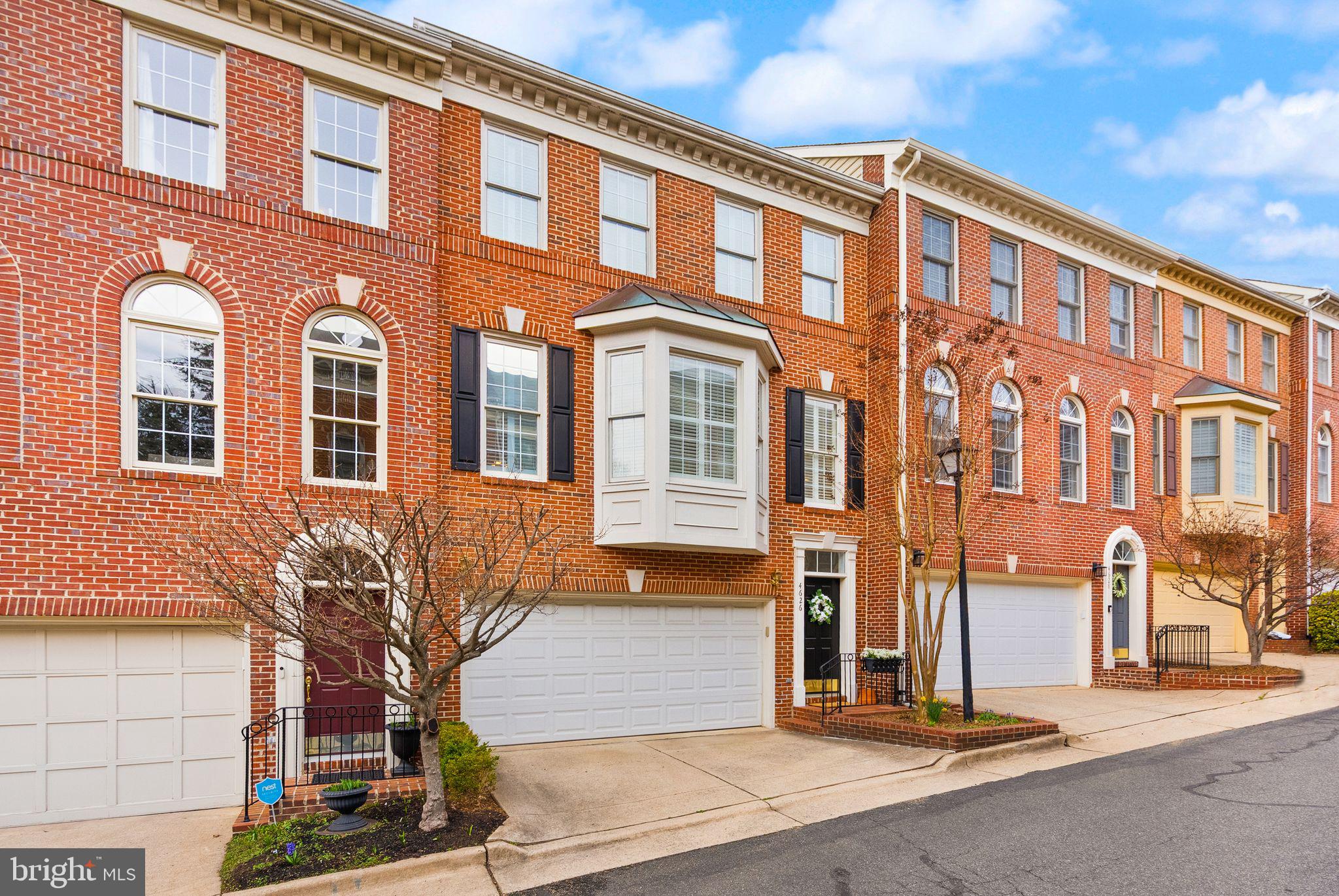 STONEGATE - Residential