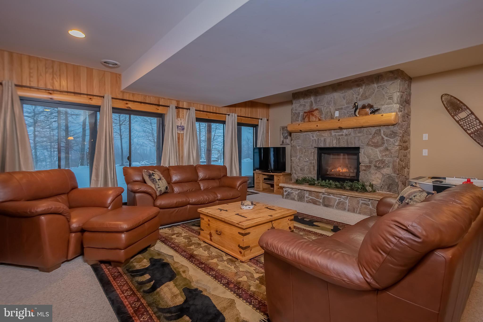 DEEP CREEK HIGHLANDS - Residential
