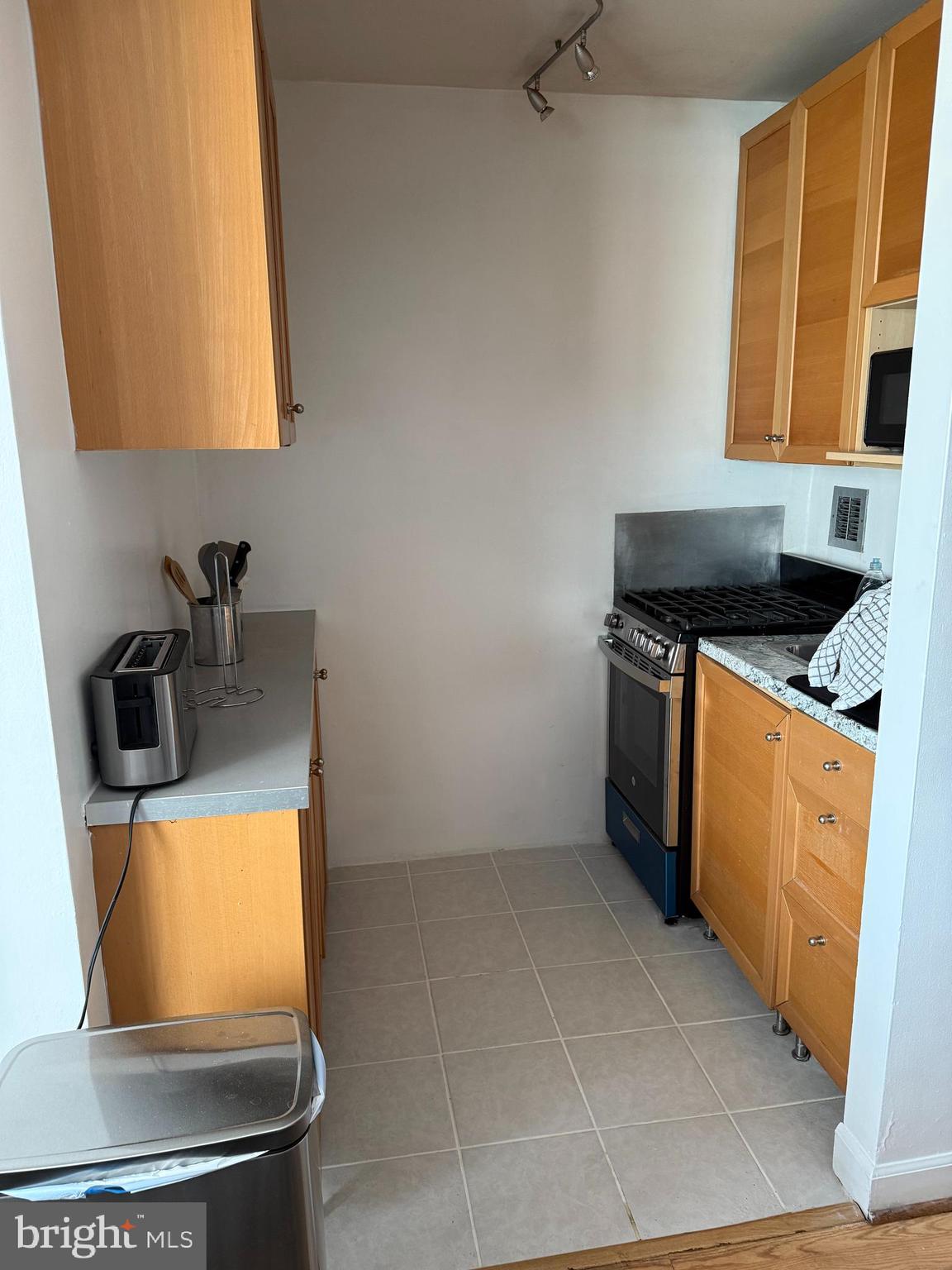 RIVER PLACE - Residential