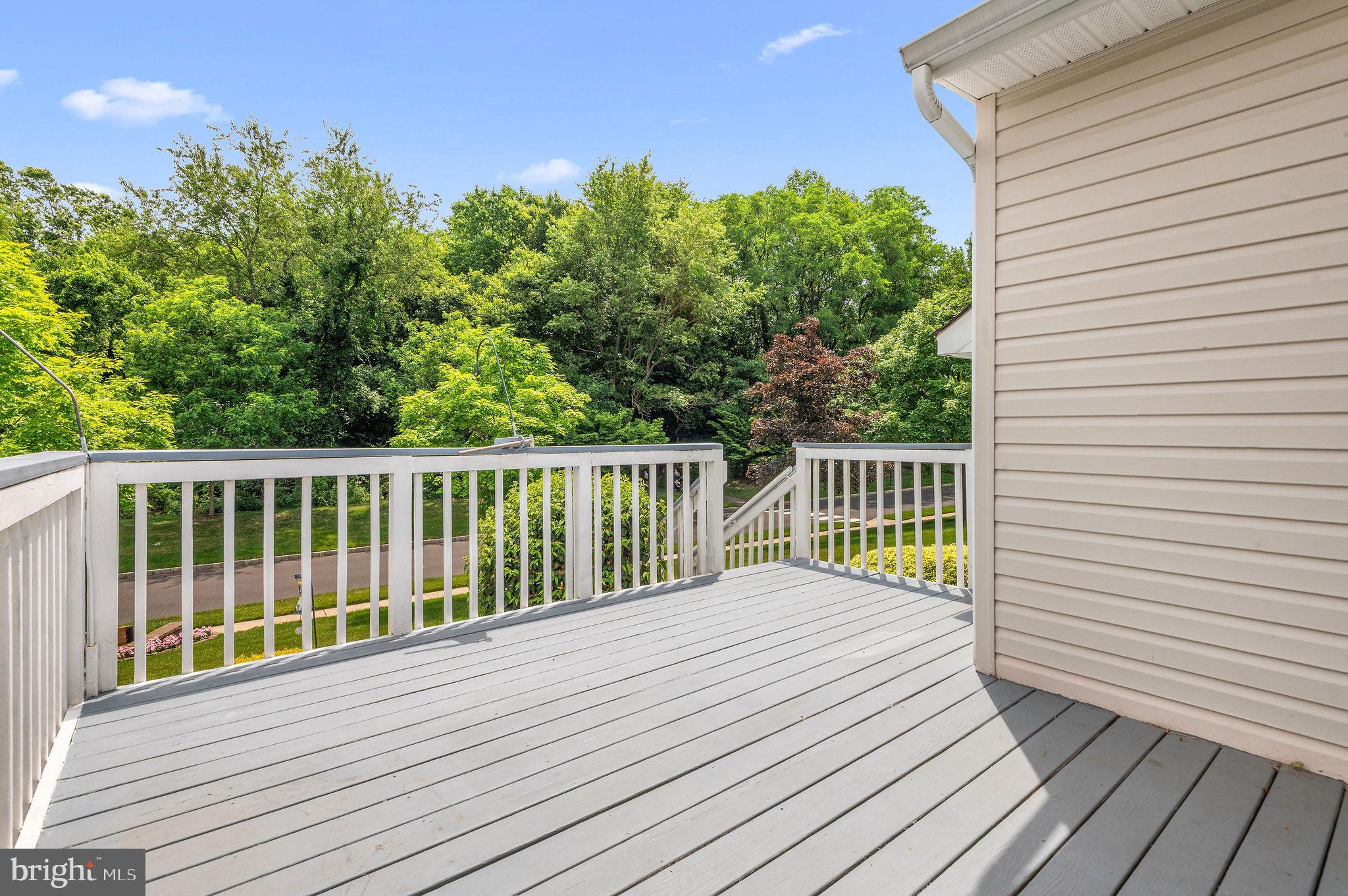 FLOWERS MILL - Residential