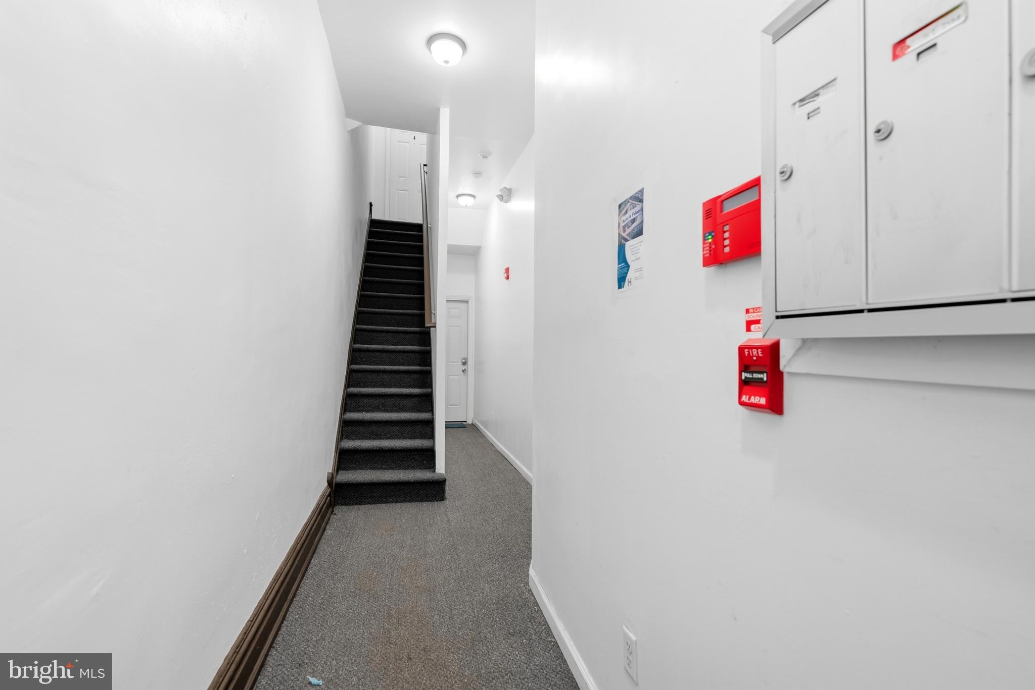BELMONT - Commercial Sale