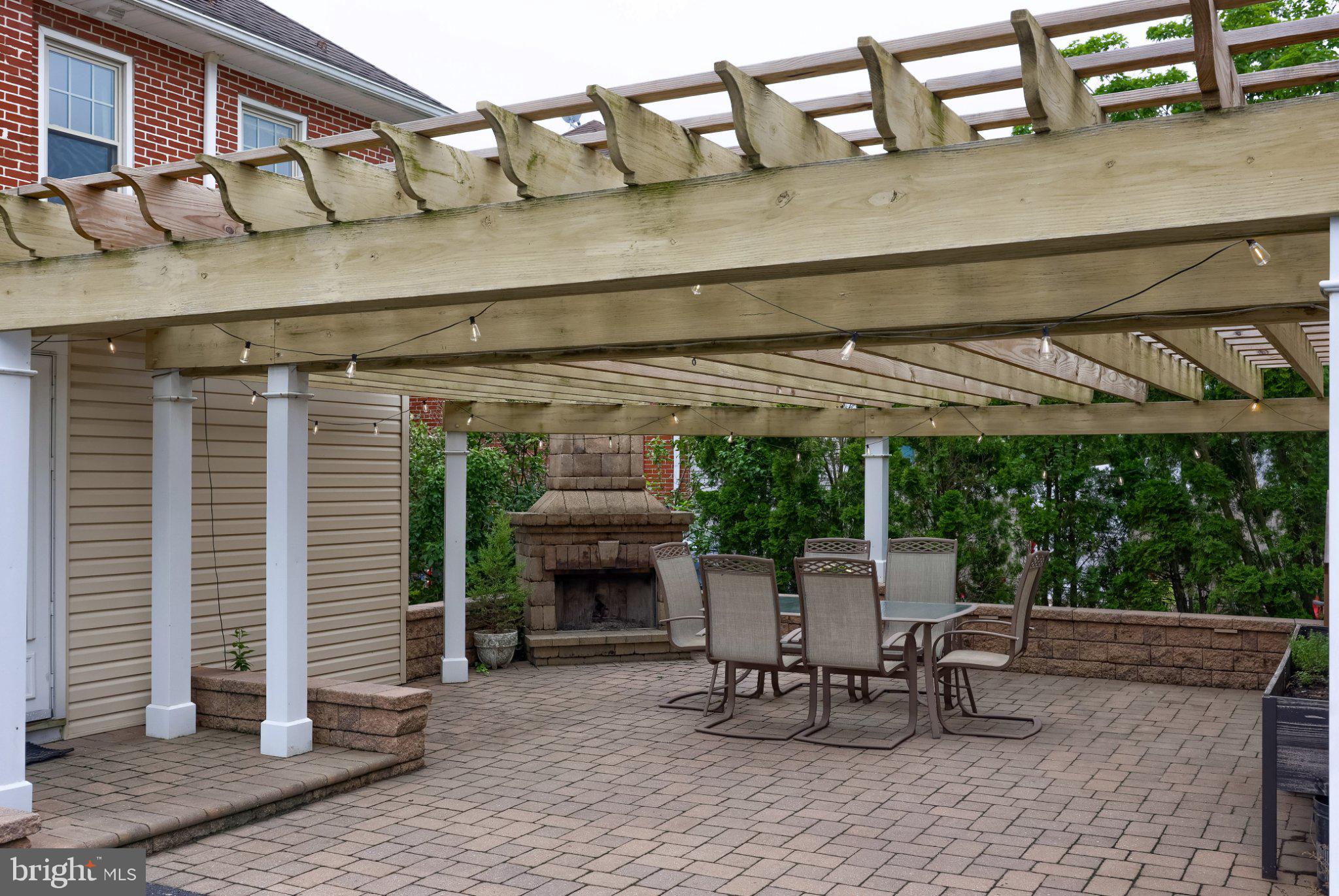 NEW HOLLAND BOROUGH - Residential