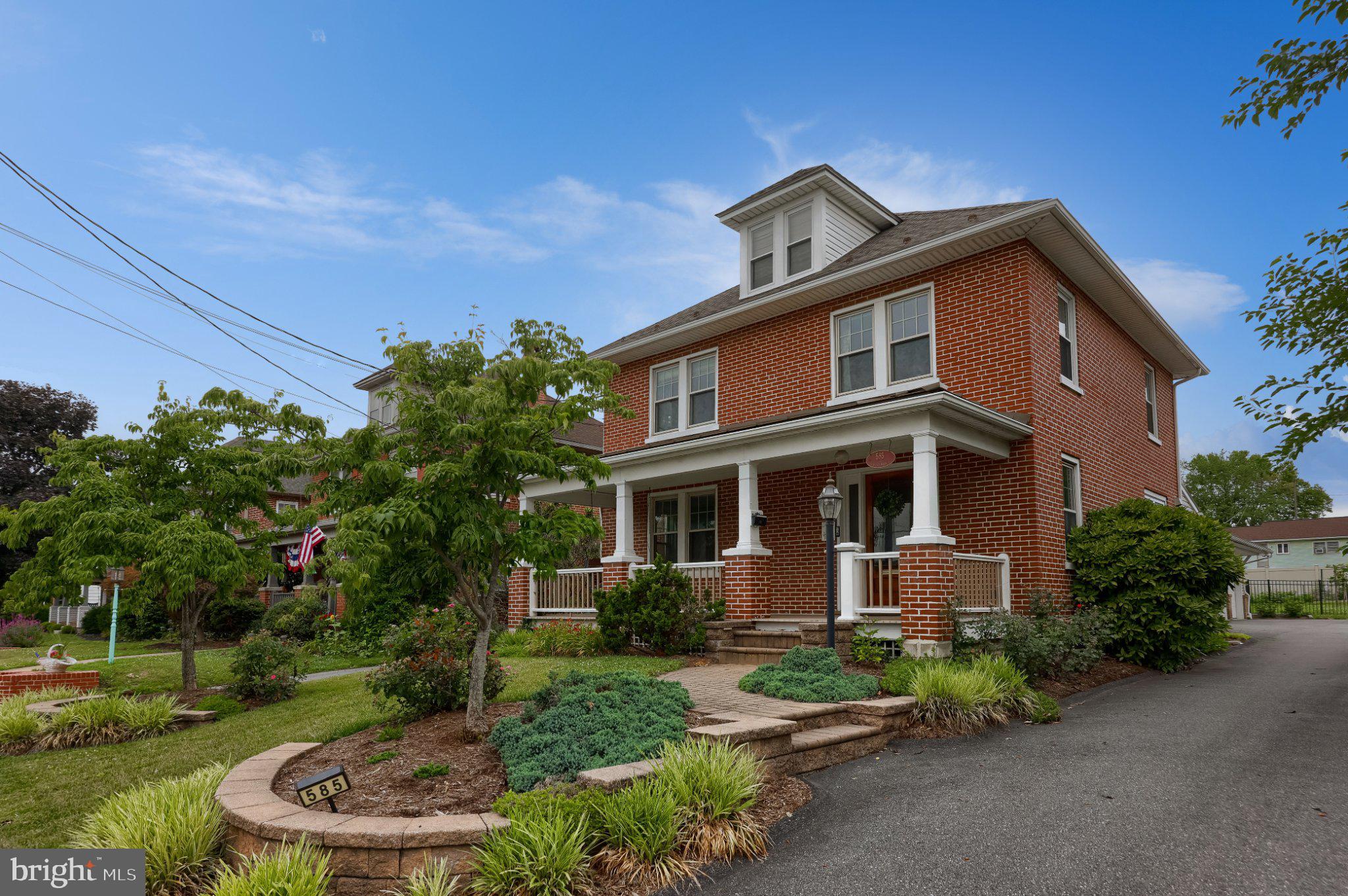 NEW HOLLAND BOROUGH - Residential