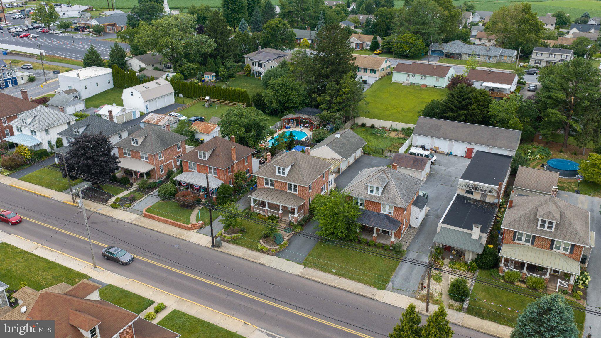 NEW HOLLAND BOROUGH - Residential