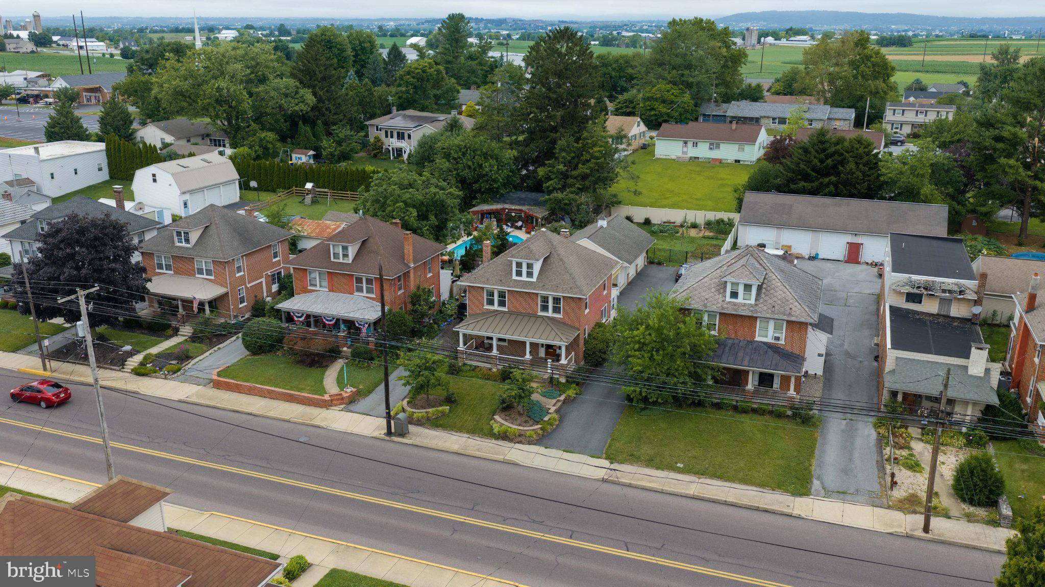 NEW HOLLAND BOROUGH - Residential