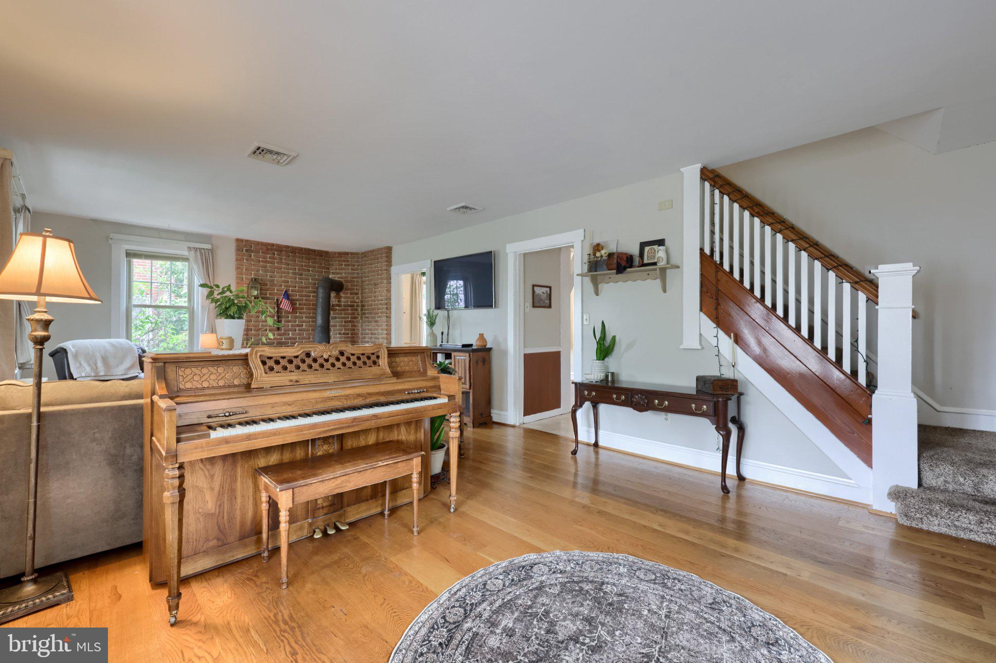 NEW HOLLAND BOROUGH - Residential