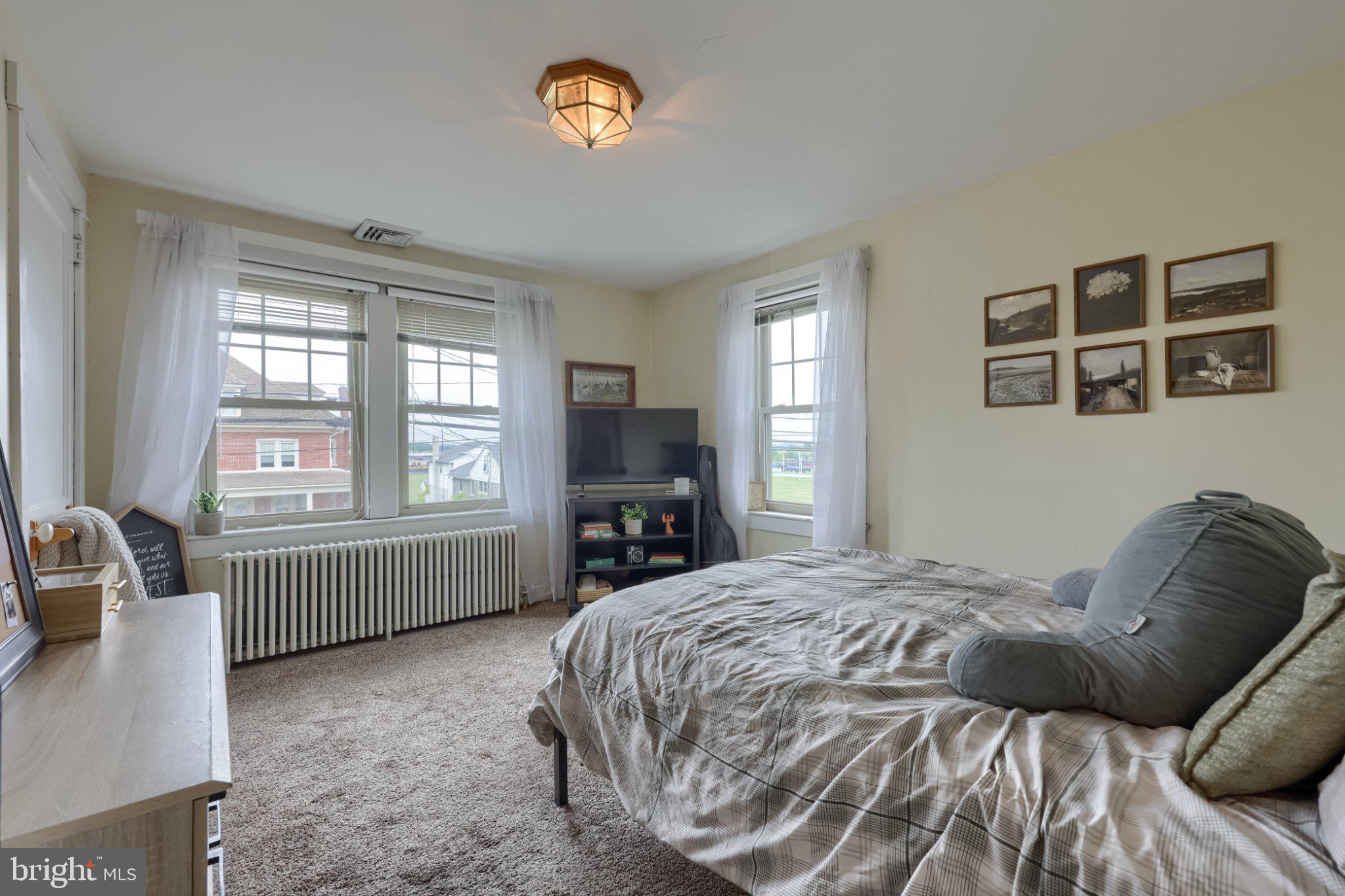 NEW HOLLAND BOROUGH - Residential