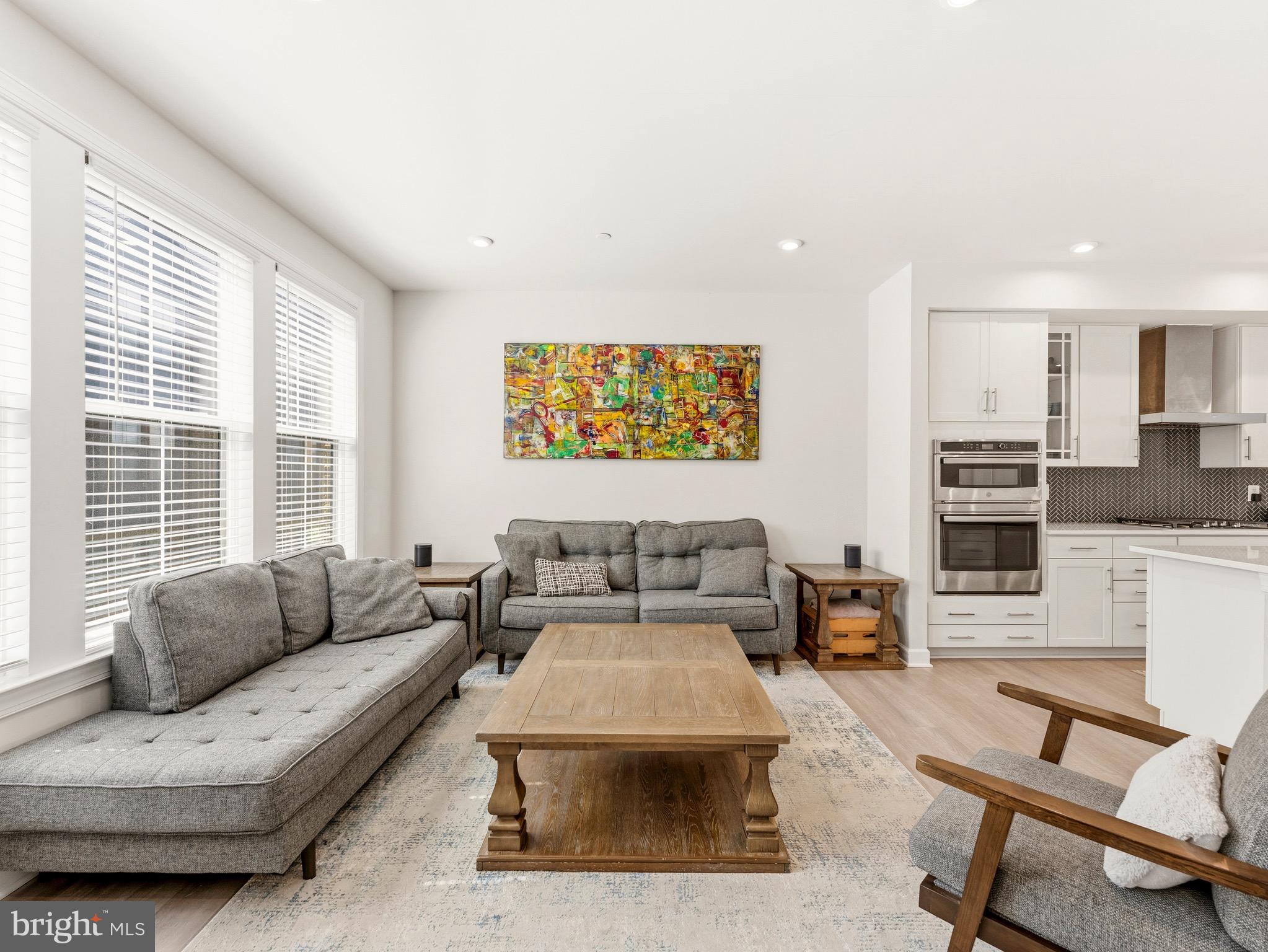 NORTH HILL - Residential