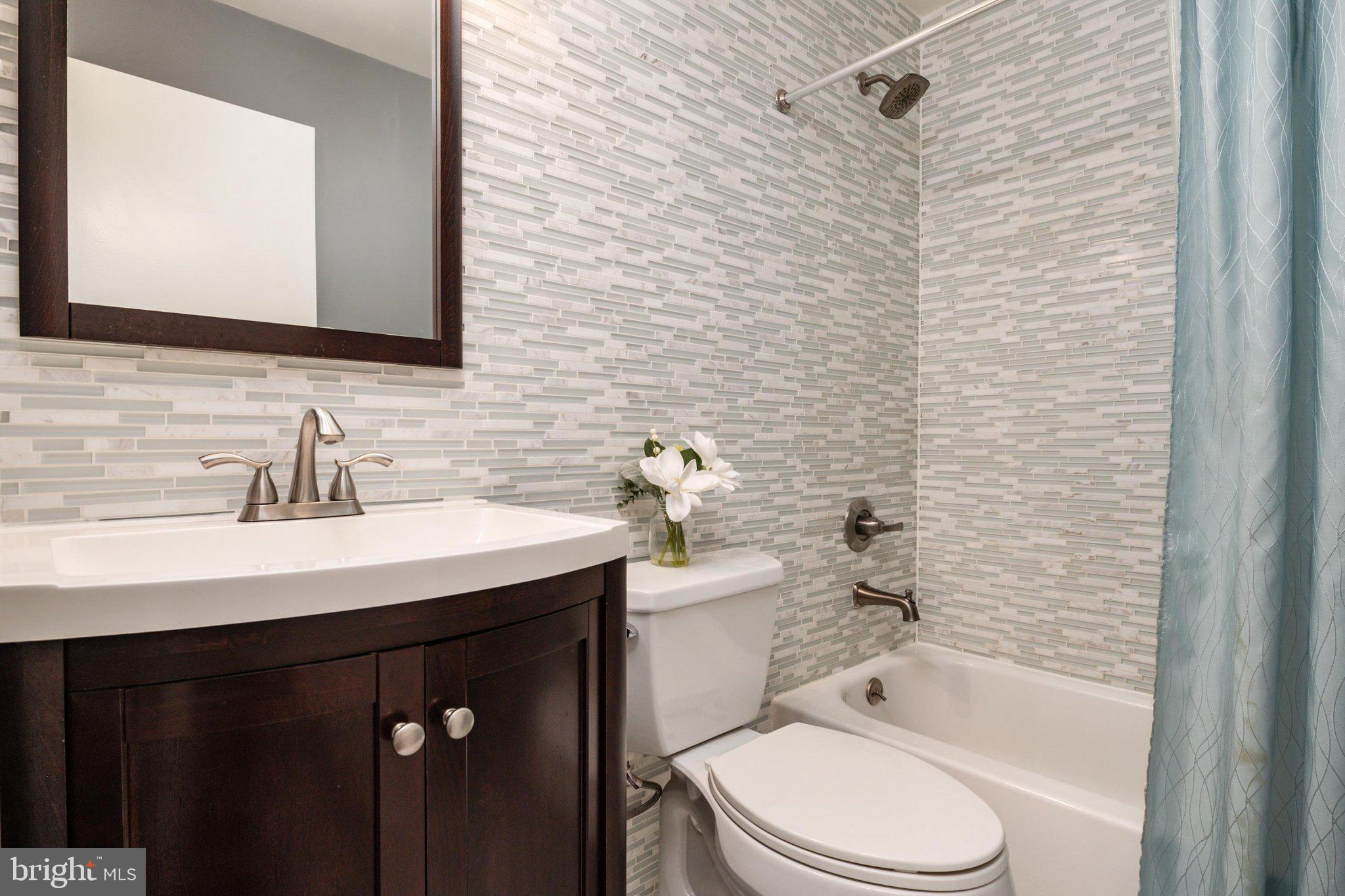 MAPLE GLEN ESTATES - Residential
