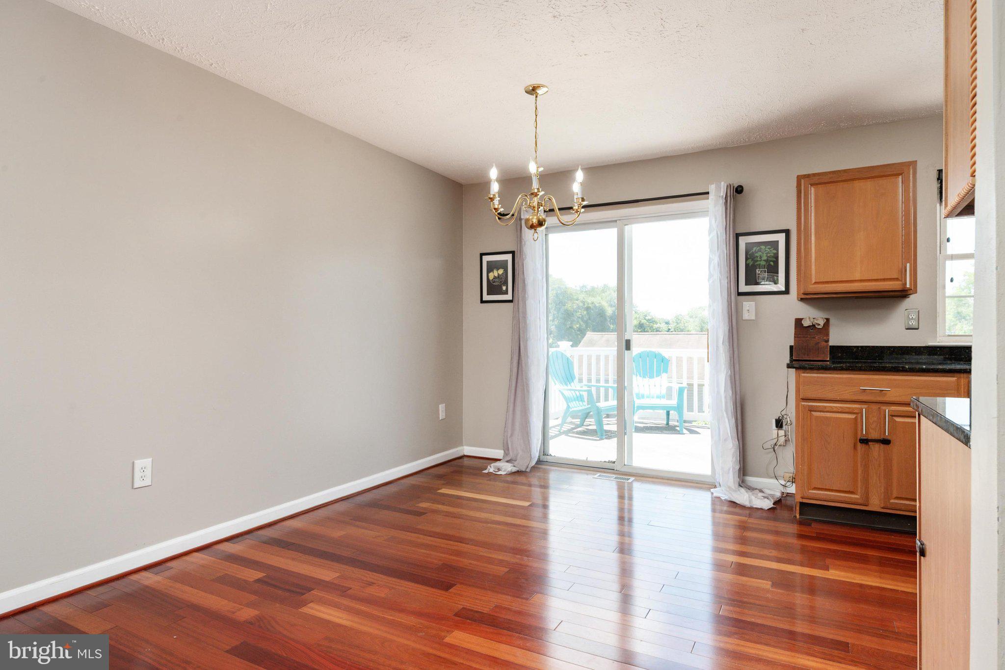 MAPLE GLEN ESTATES - Residential