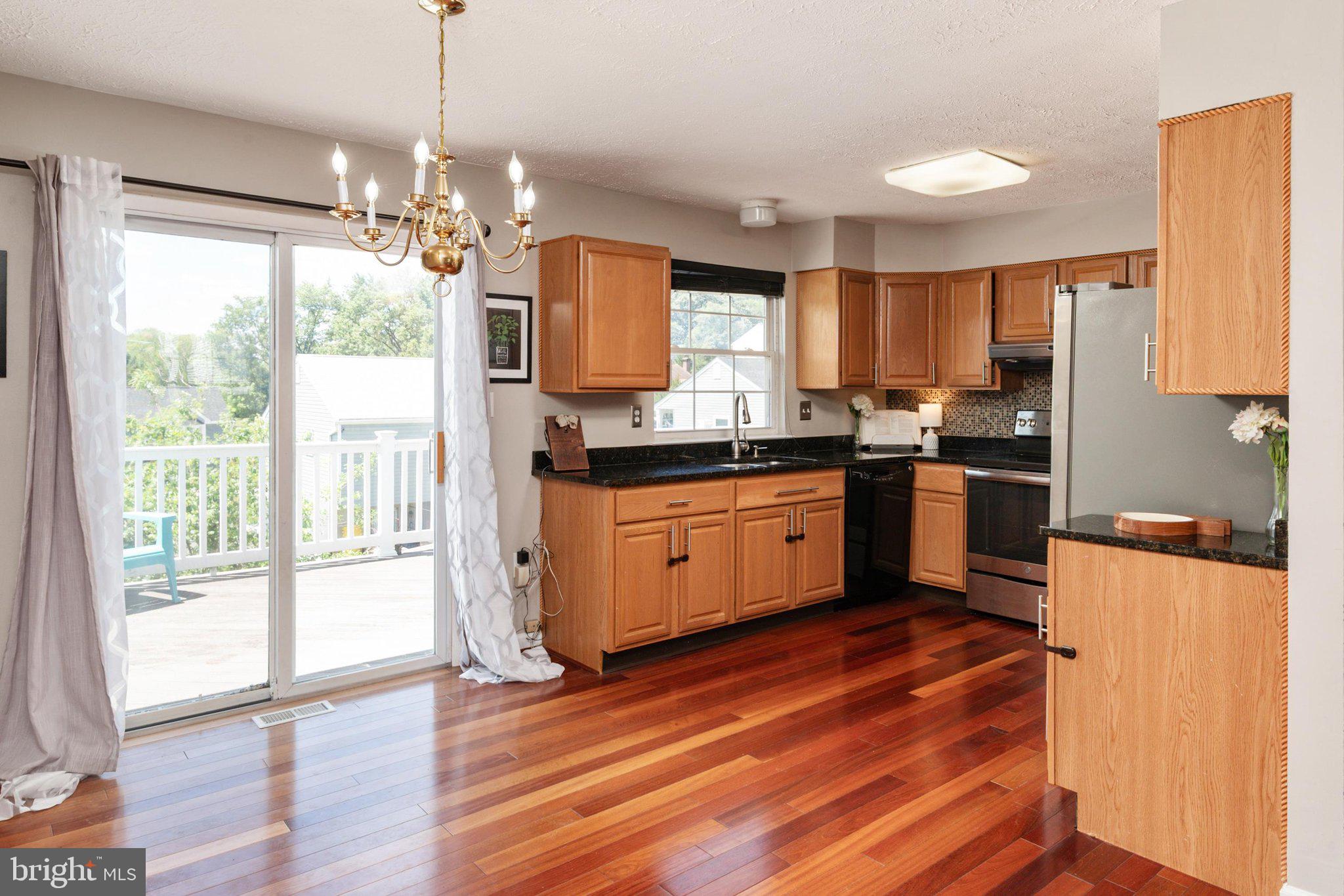 MAPLE GLEN ESTATES - Residential