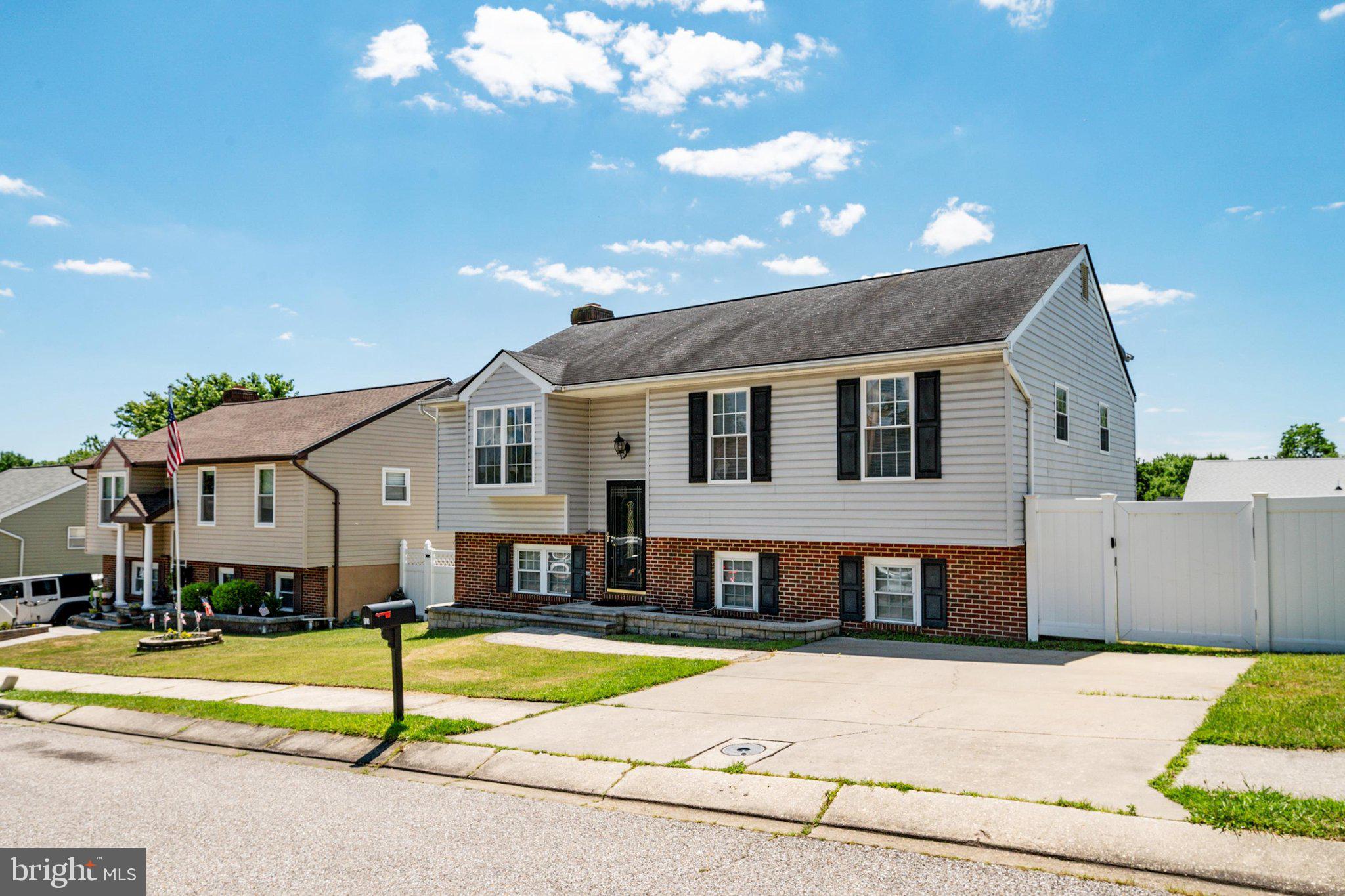 MAPLE GLEN ESTATES - Residential