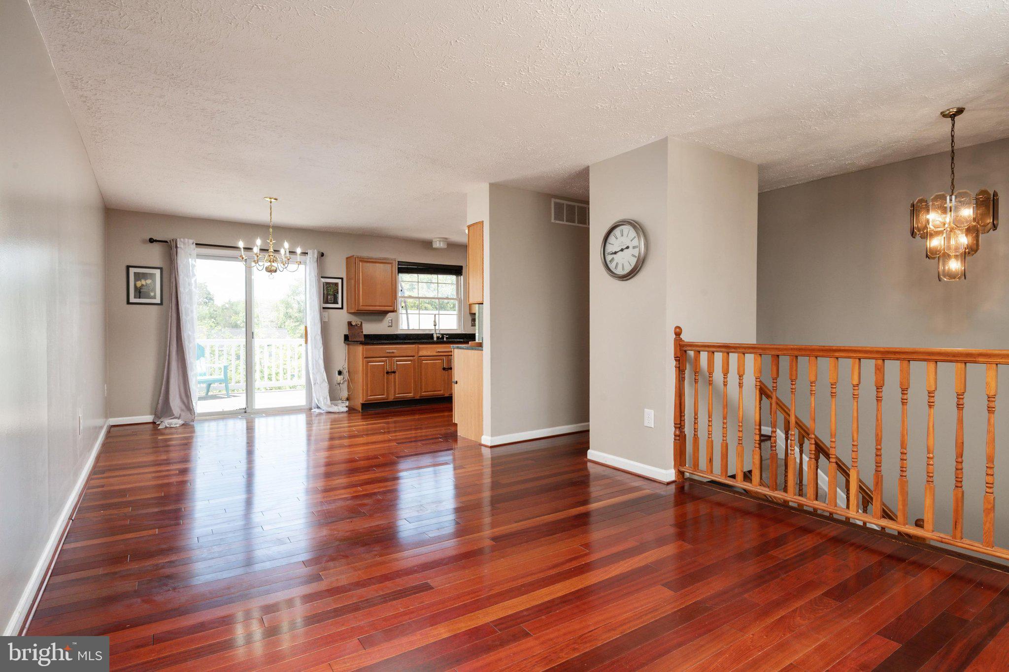 MAPLE GLEN ESTATES - Residential