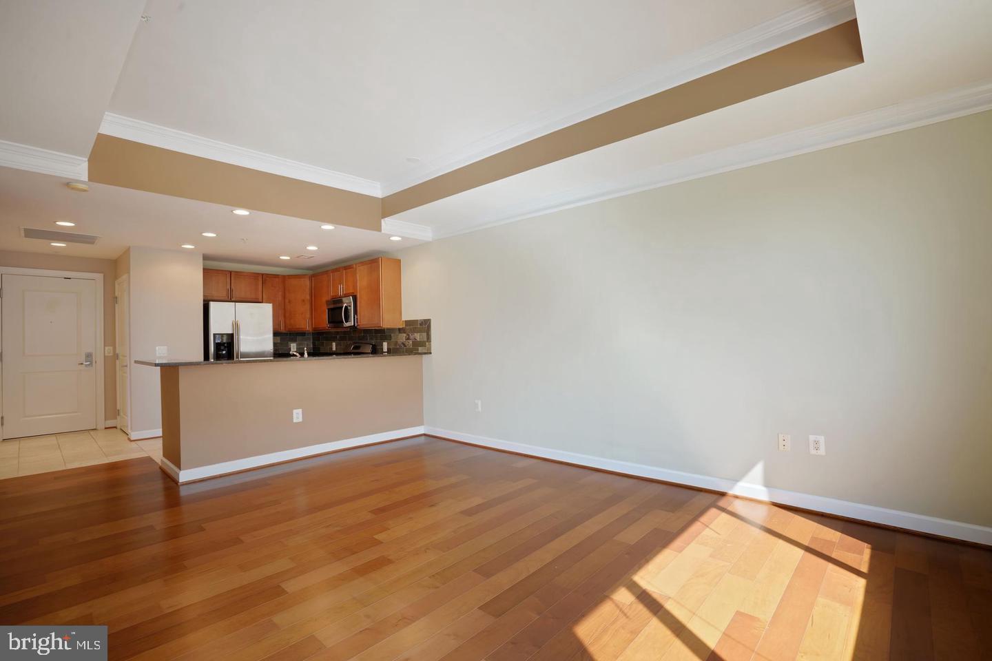VANTAGE AT MERRIFIELD - Residential Lease