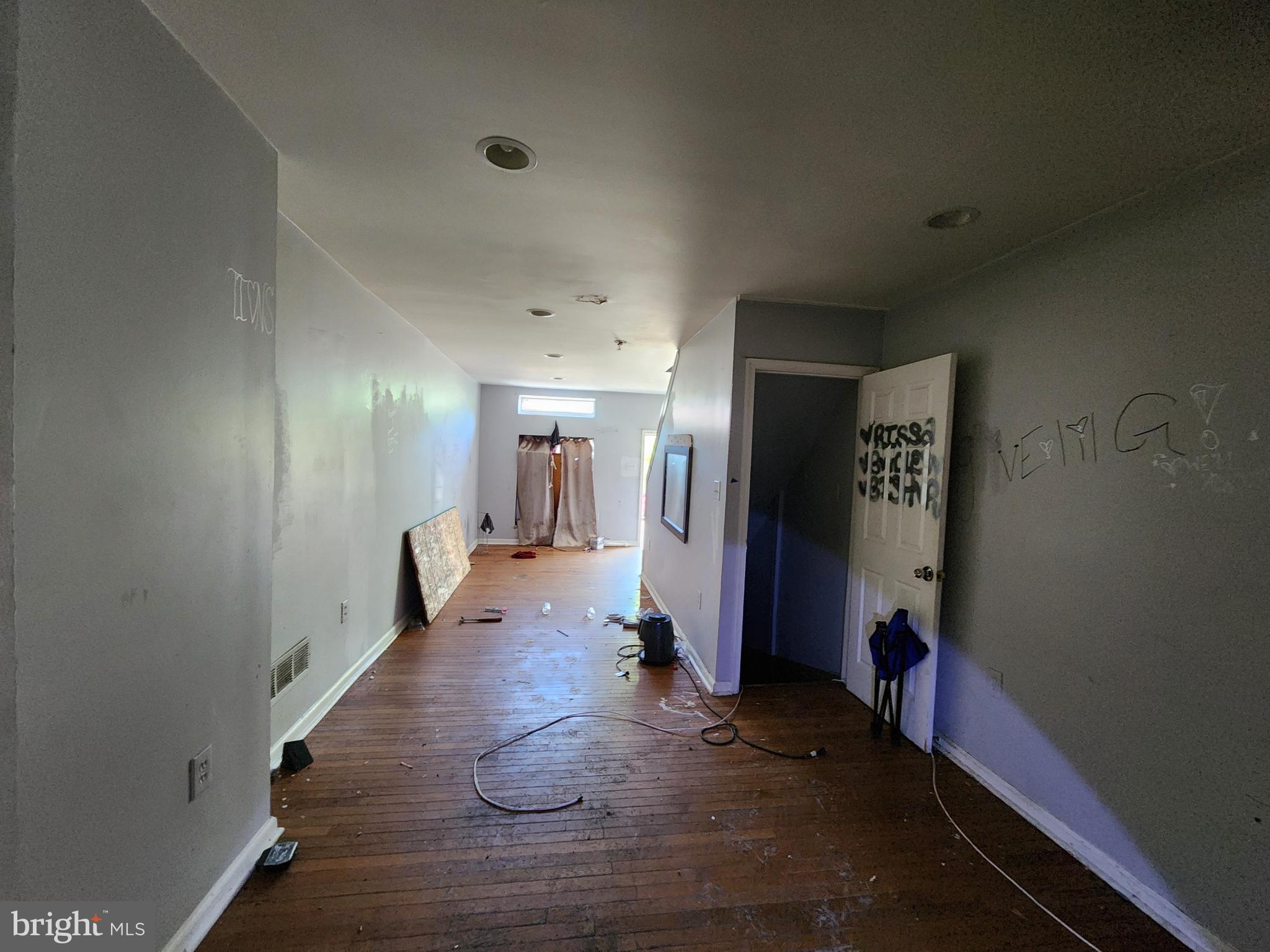 BALTIMORE HIGHLANDS - Residential
