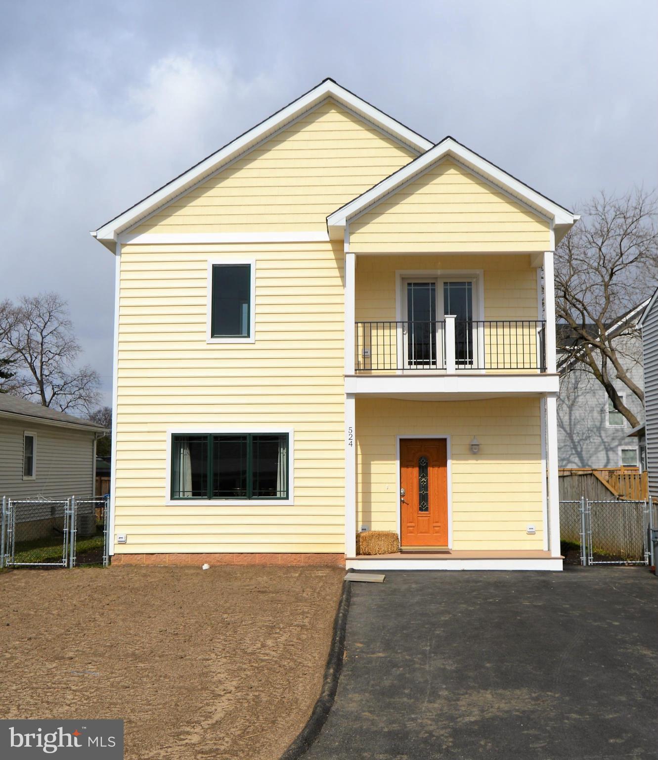 BRAND NEW...Beautiful Colonial in desirable water privileged community, 3 bd (2 masters), 3 full ba, Kitchen w/SS appl, Island, granite counters, living rm w/fireplace, 2nd flr laundry rm, den/study-could be 4th bd, 3 porches-trex decking, fenced backyard w/shed, paved driveway, Community offers fishing/swimming/docking/ beaches/ marina/picnic area and playgrounds...