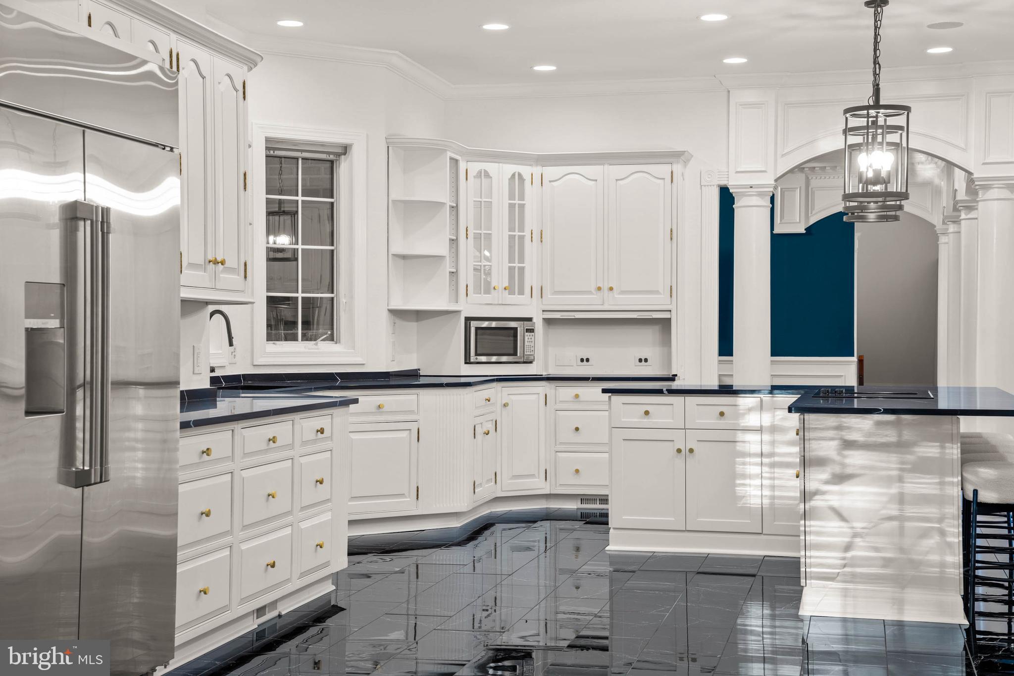 BROOKFIELD - Residential