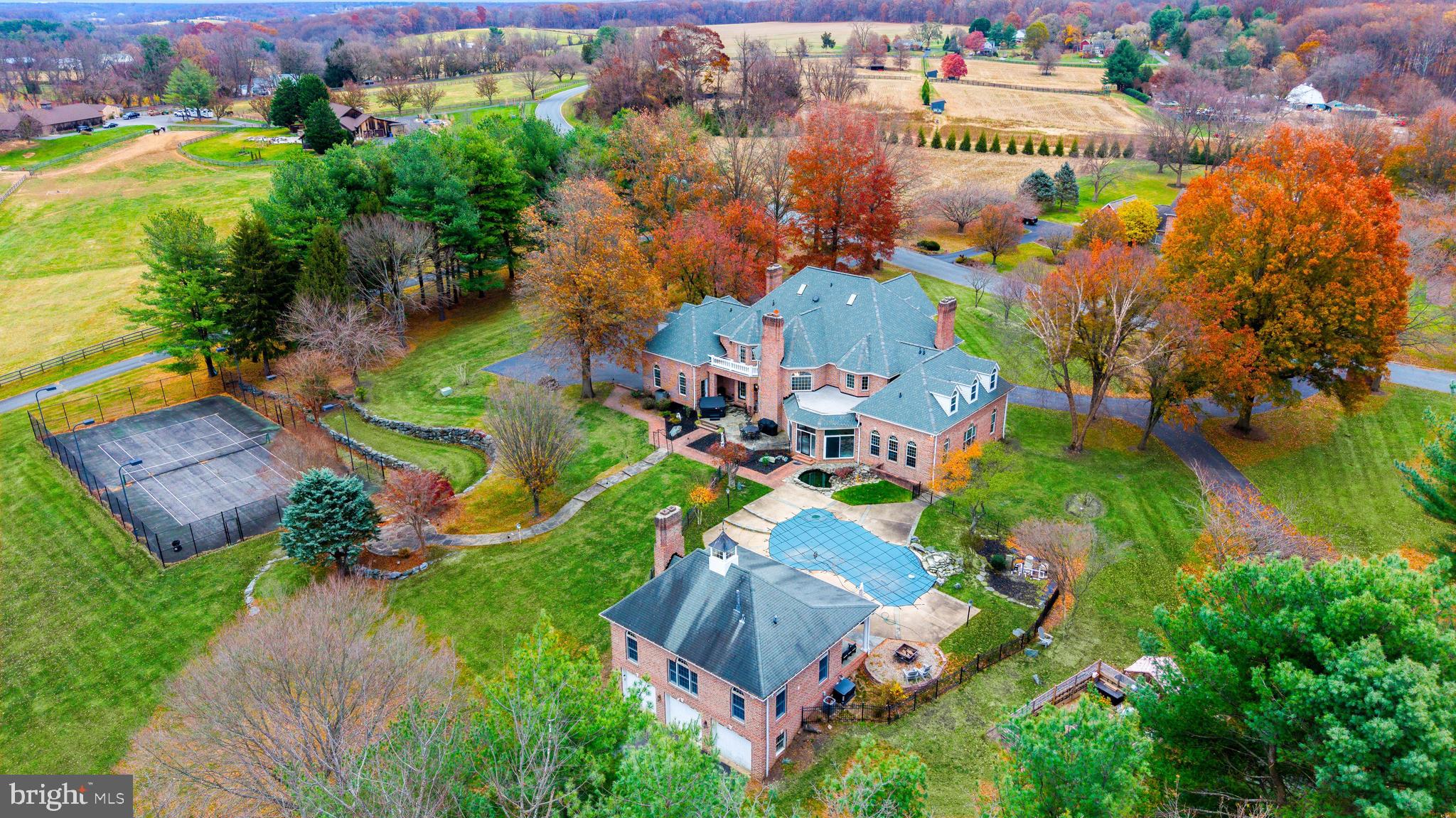 BROOKFIELD - Residential