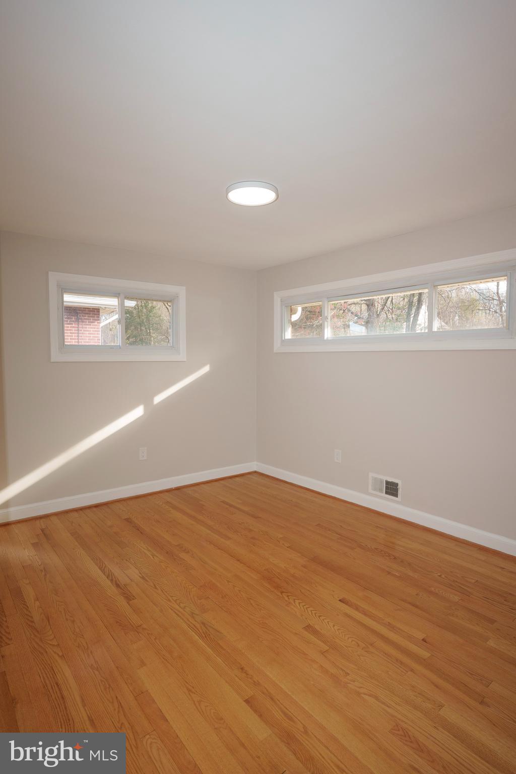 BIRMINGHAM ESTATES - Residential Lease