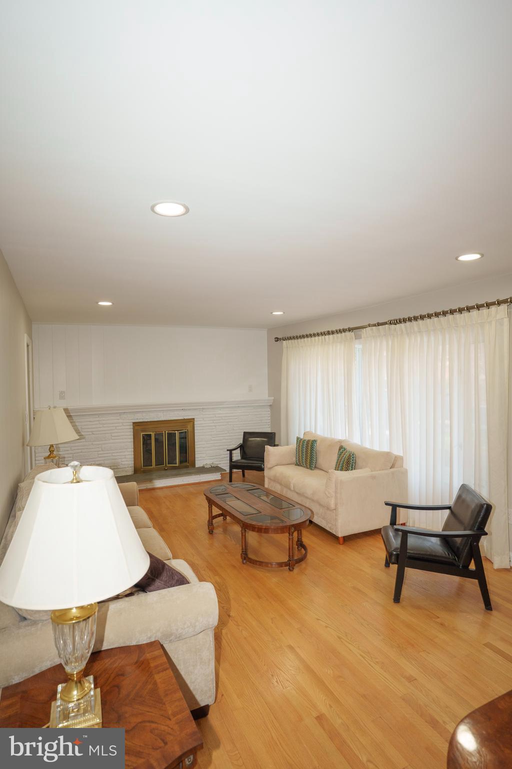 BIRMINGHAM ESTATES - Residential Lease
