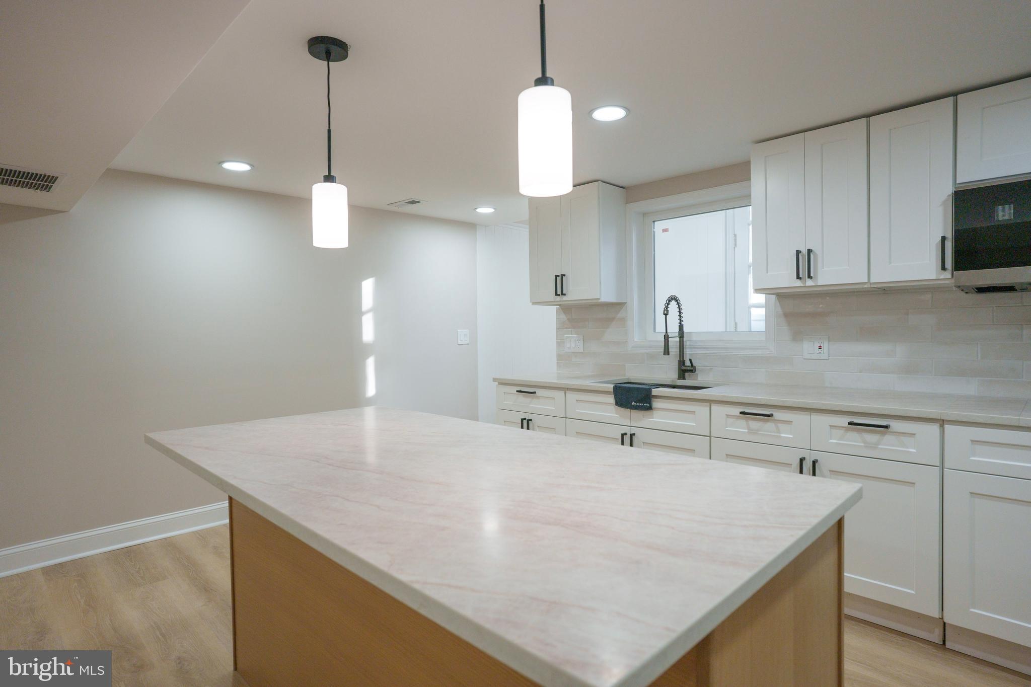 BIRMINGHAM ESTATES - Residential Lease