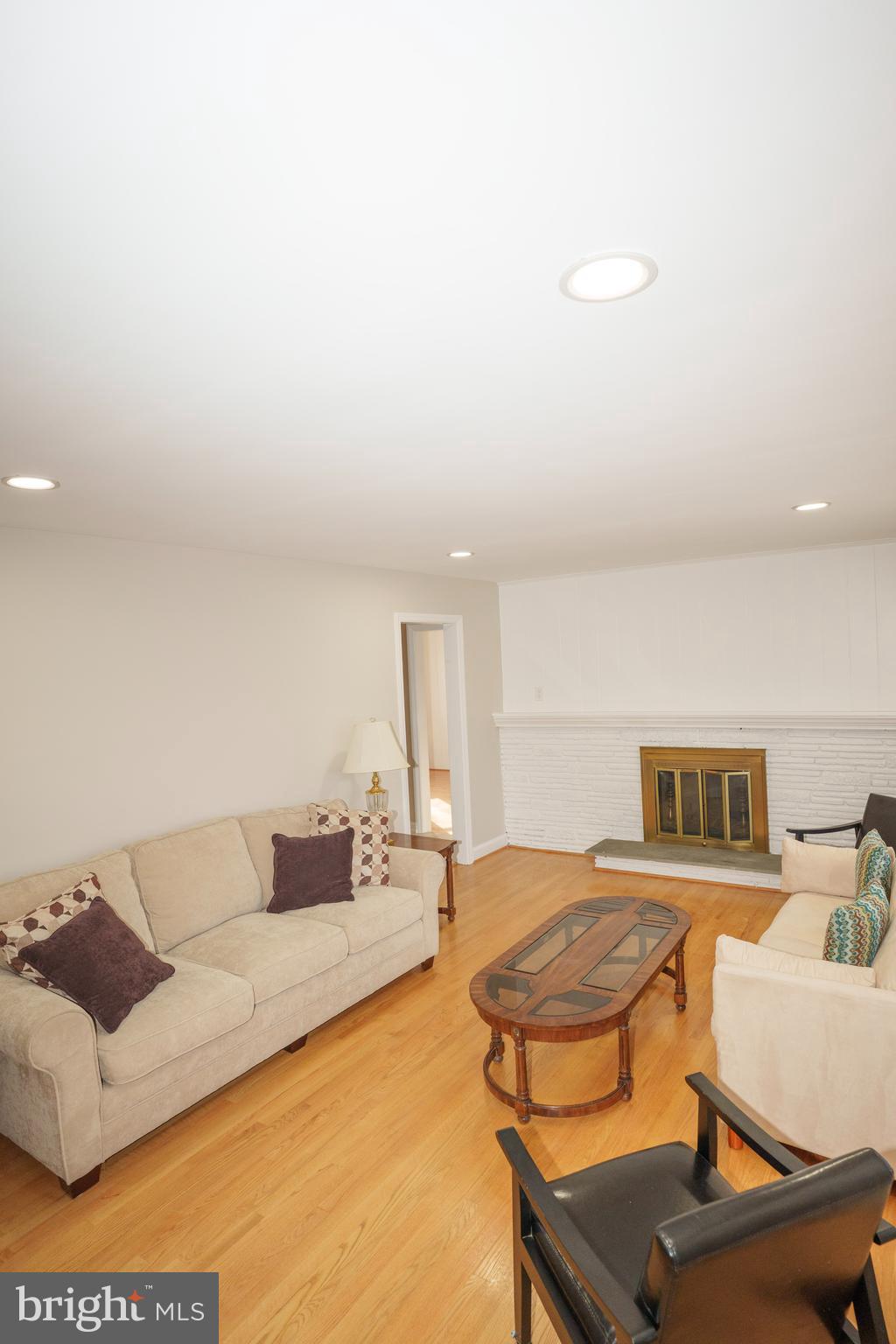 BIRMINGHAM ESTATES - Residential Lease