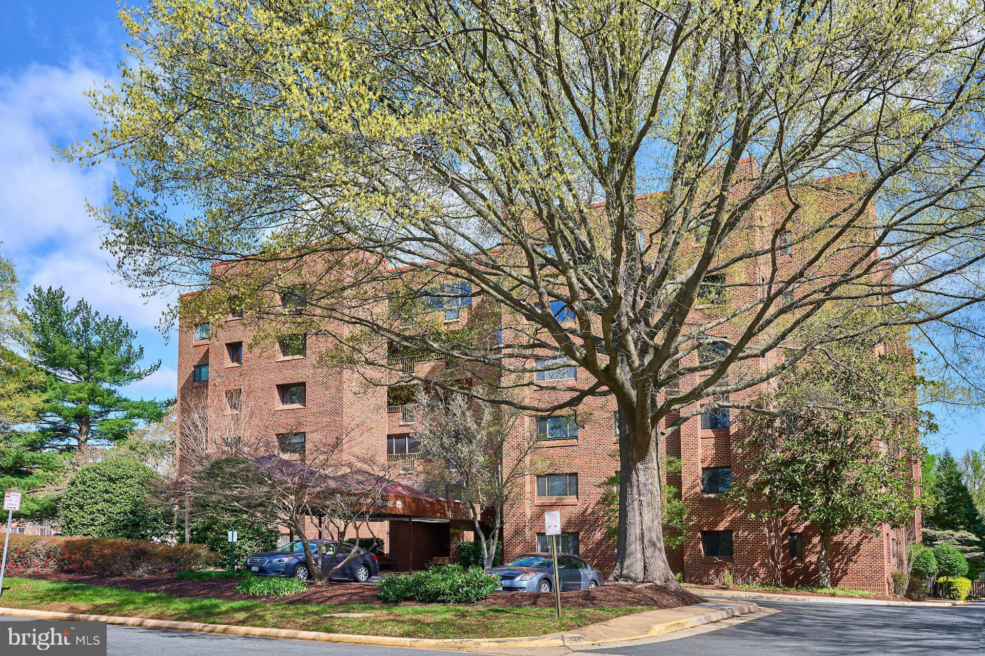 WATERFORD SQUARE - Residential