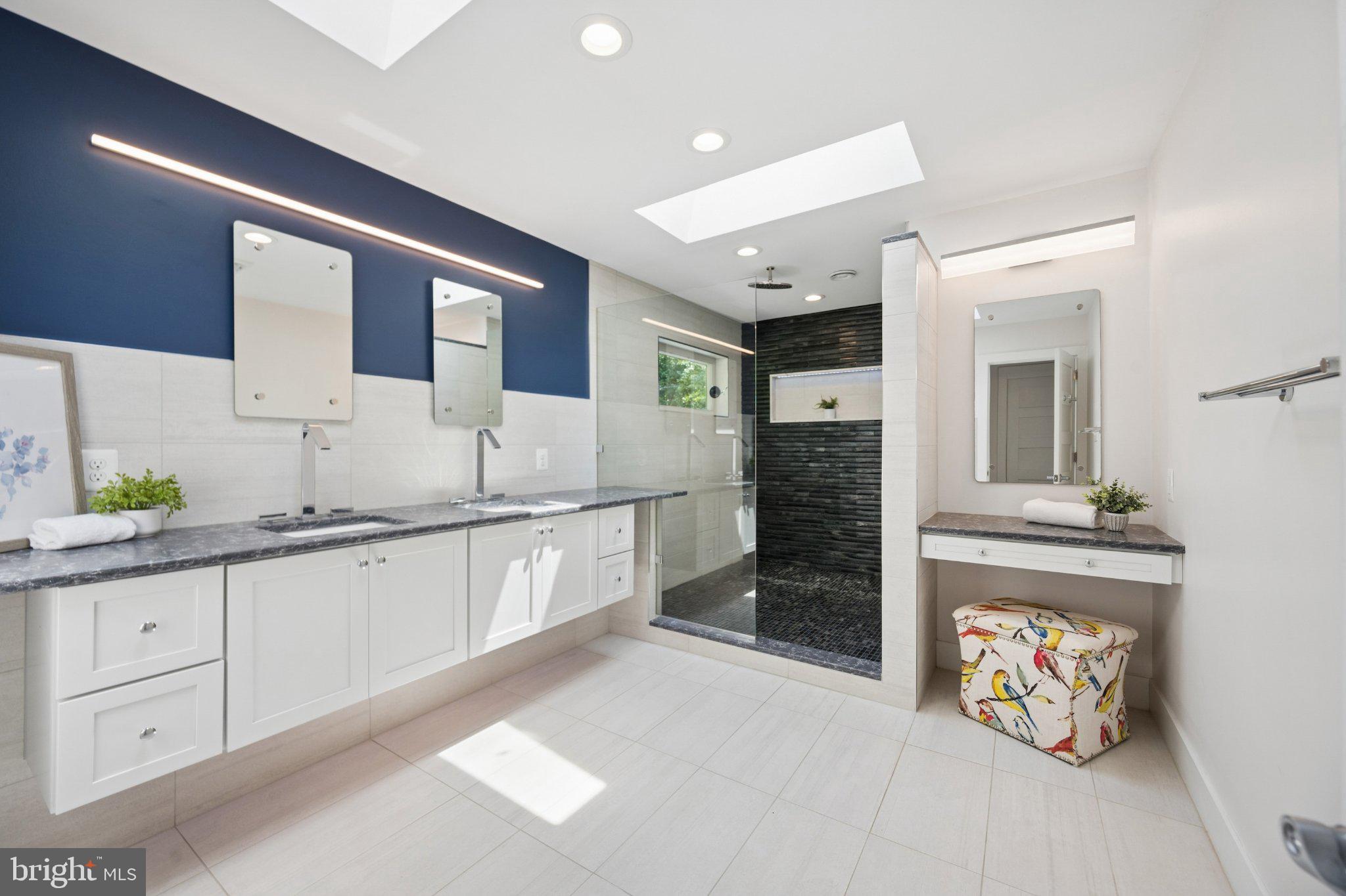 WORTHINGTON HILLSIDE II - Residential