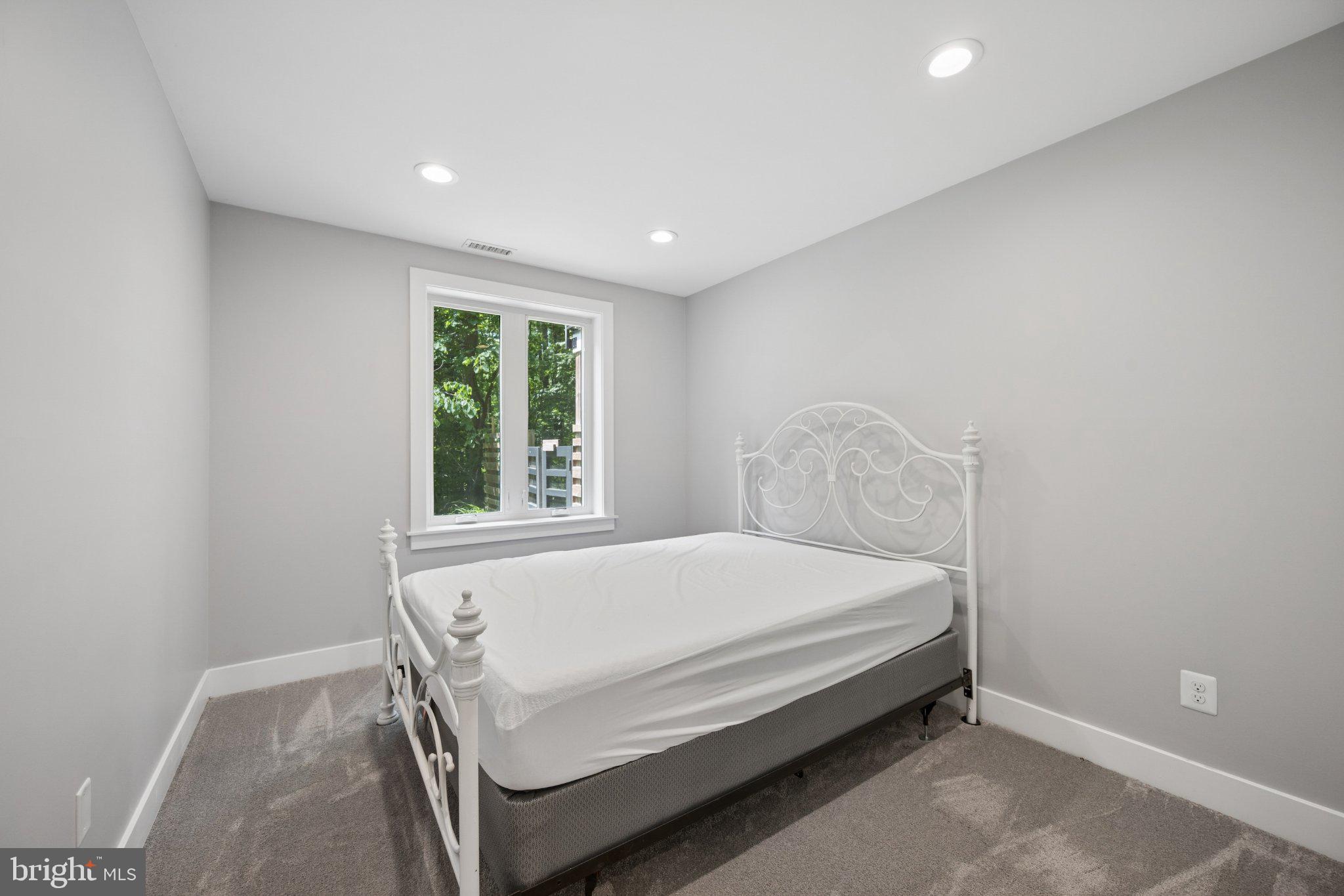 WORTHINGTON HILLSIDE II - Residential